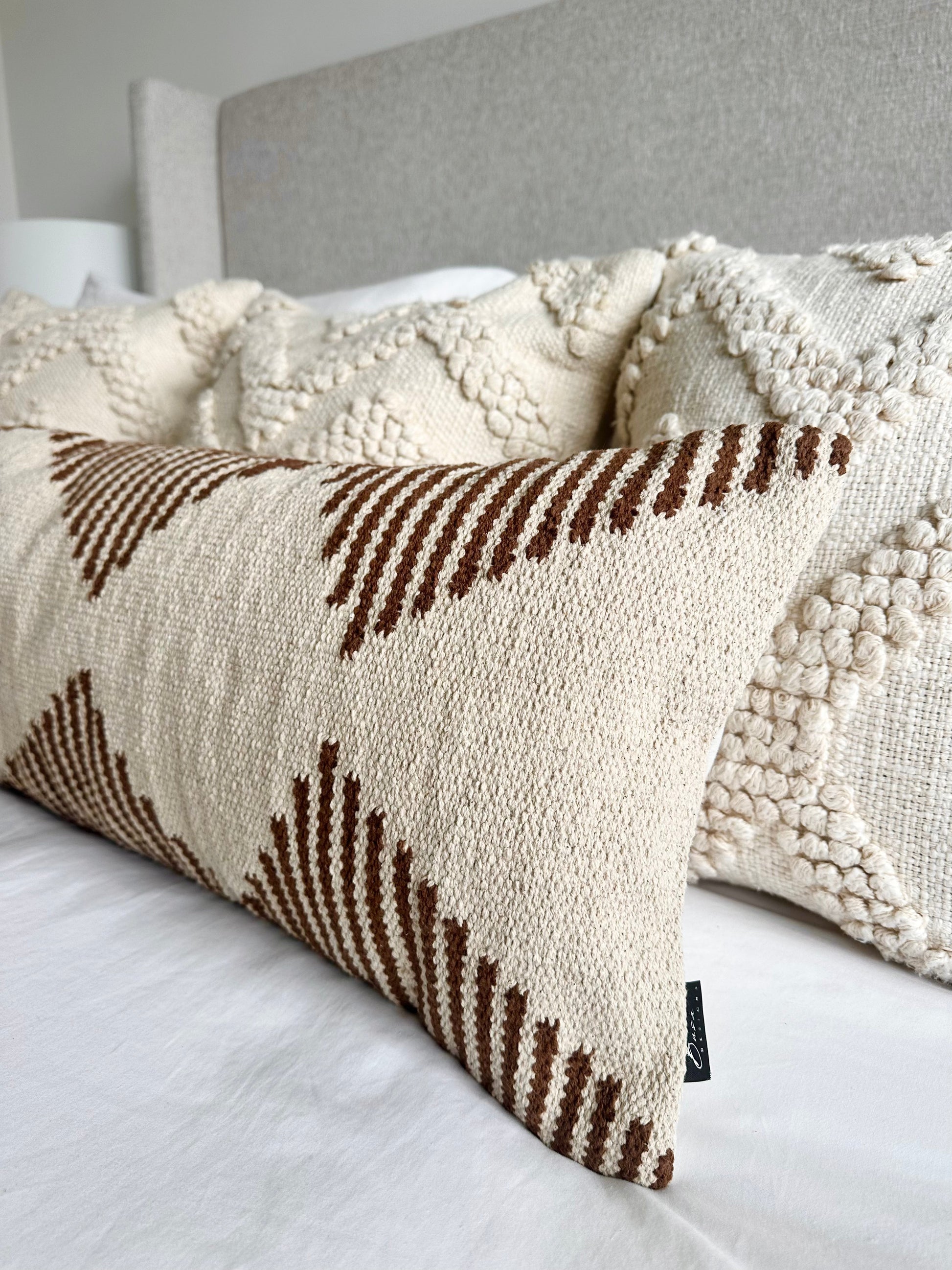 Tehran Oversized Lumbar Pillow Cover-2