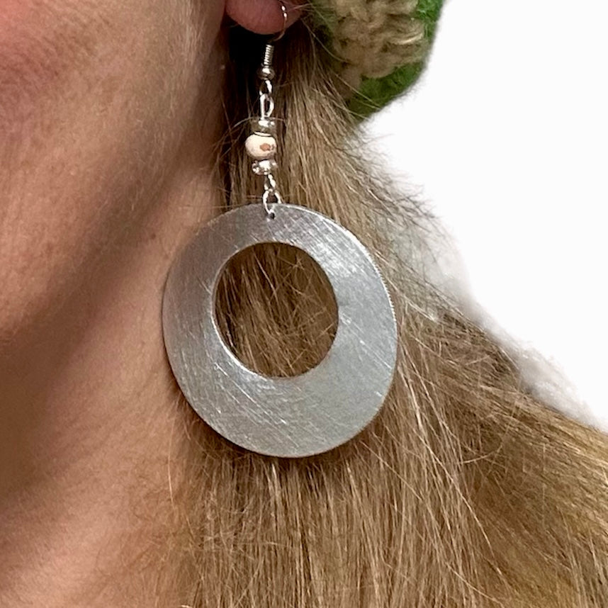 Dangle Donut Earring- Smooth