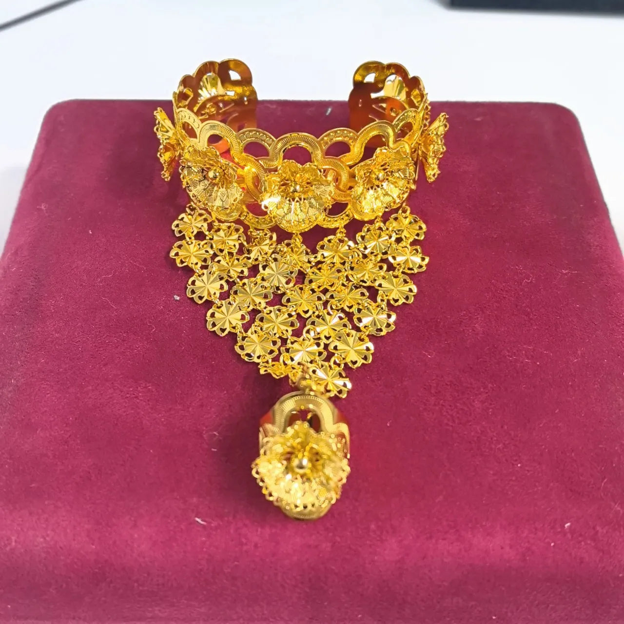 Wholesale Dubai 24K Gold Plated Hand Back Chain | One-piece Flower Bracelet Ring Bridal Wedding Accessories for Women