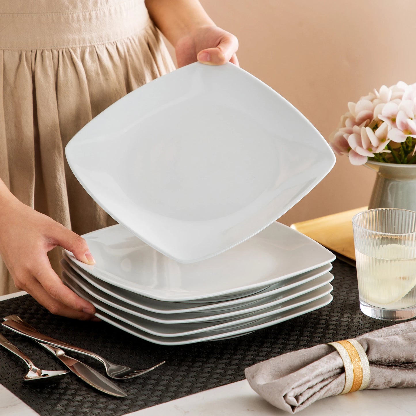 6/12 Piece White Square Porcelain Dinner Plate Set Dessert Plate Salad Fruit Beef Flat Plate Set (23.5 * 23.5 * 2cm)
