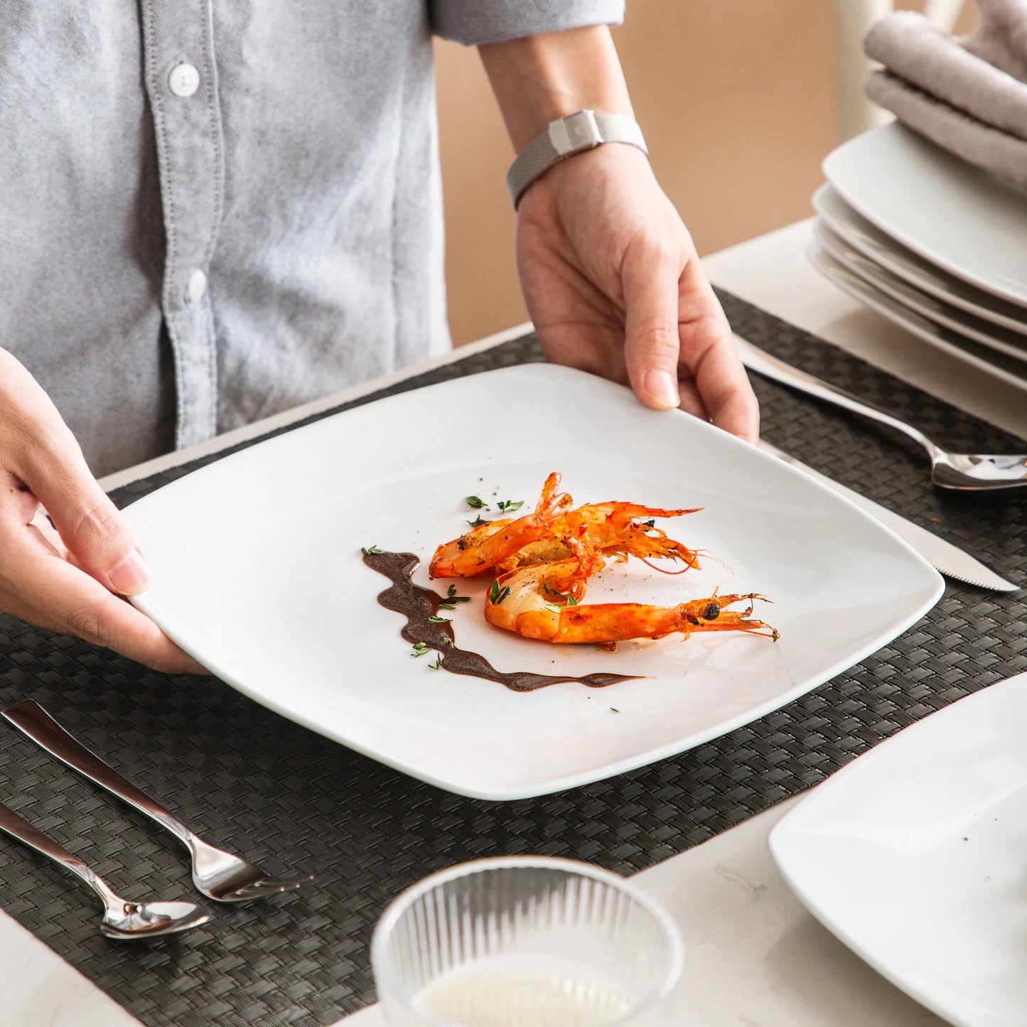 6/12 Piece White Square Porcelain Dinner Plate Set Dessert Plate Salad Fruit Beef Flat Plate Set (23.5 * 23.5 * 2cm)