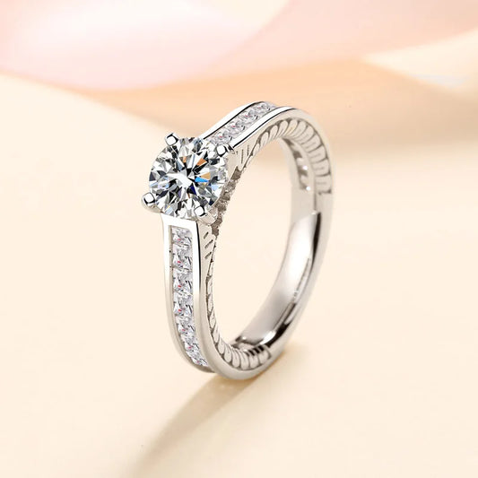 S925 Sterling Silver Luxury Women's Wedding Ring 4 Claw Diamond 2 Carat Moissanite Rhodium Plated with GRA Certification