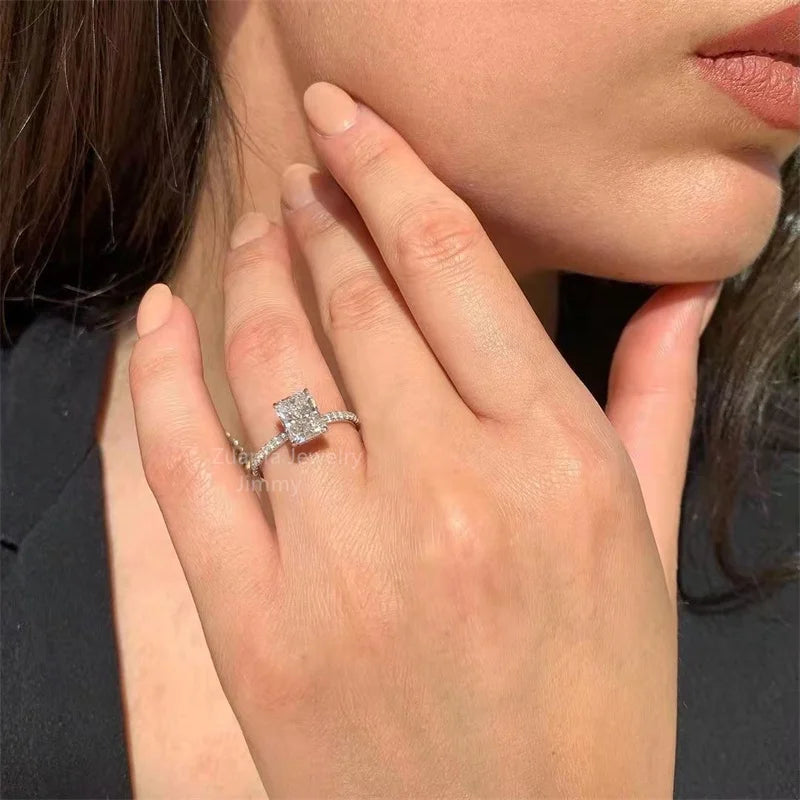 Custom 14k Gold Sparkle  Luxury Wedding Style VVS 3CT Gorgeous Brilliant Cut Radiant Moissanite Engagement Ring Women Bride