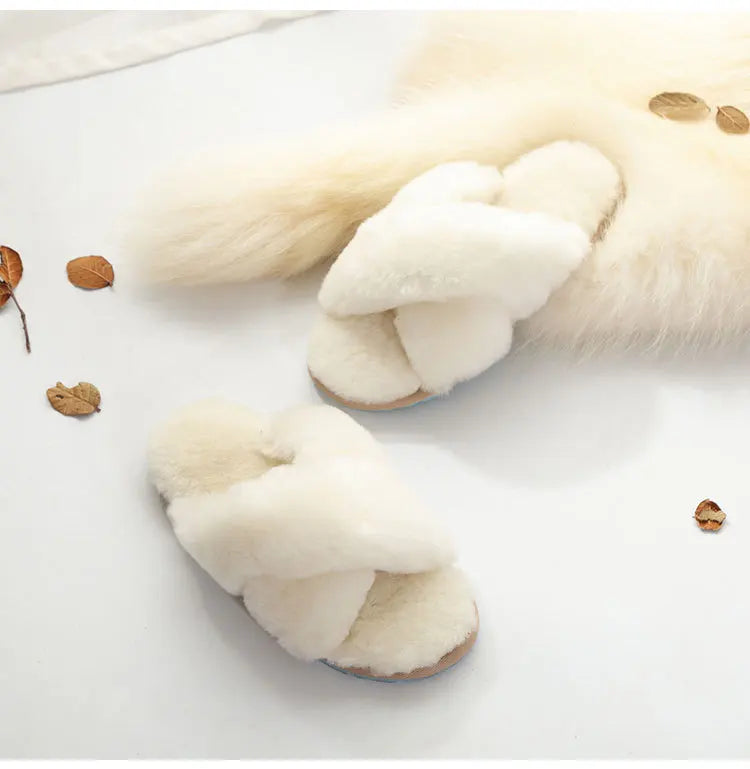 Plush Indoor Slippers Made of Real Wool - Natural Sheepskin Home Loungewear