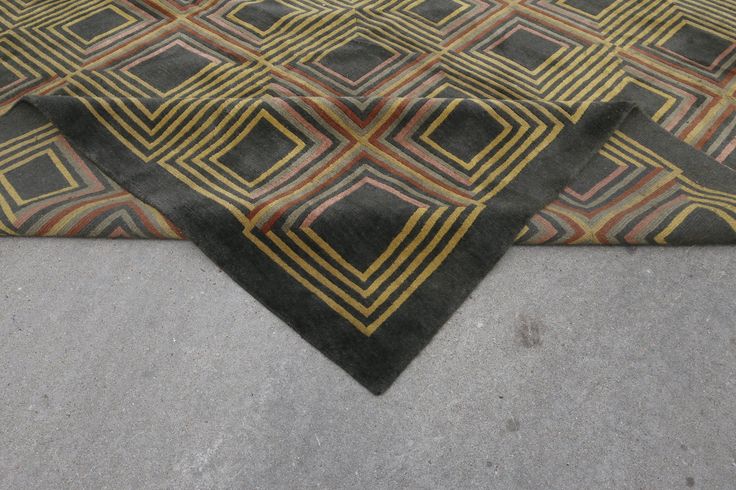Aga John's Palace Size Hand Knotted Tibetan Wool modern Area rug 17'7"x 25'6"-4