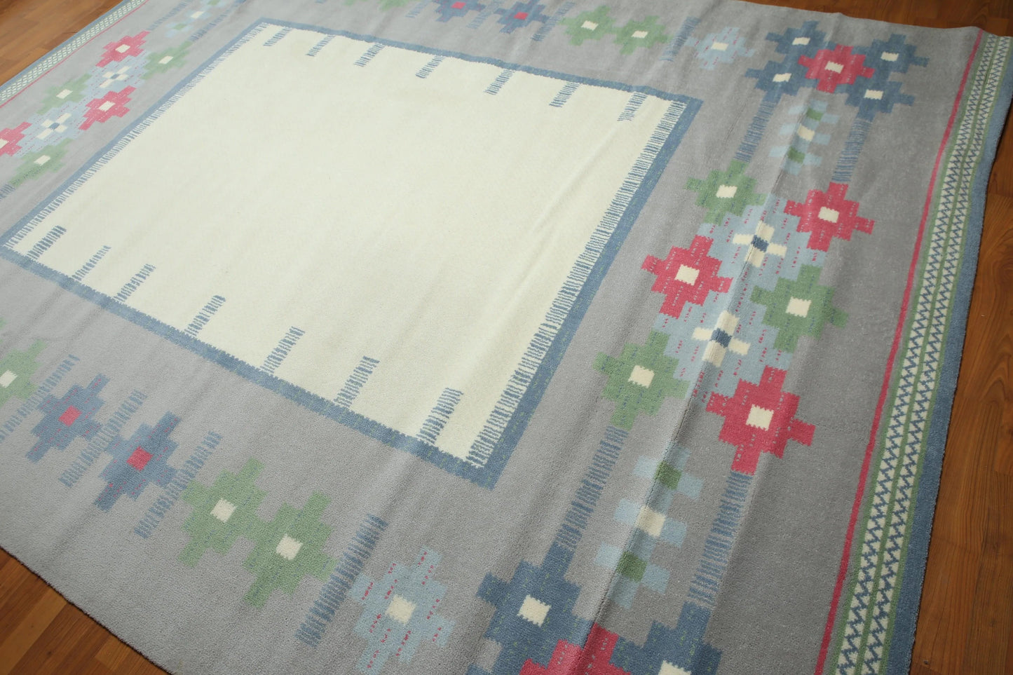 8x10 Ivory Machine Made Southwestern 100% Wool Oriental Area Rug-0