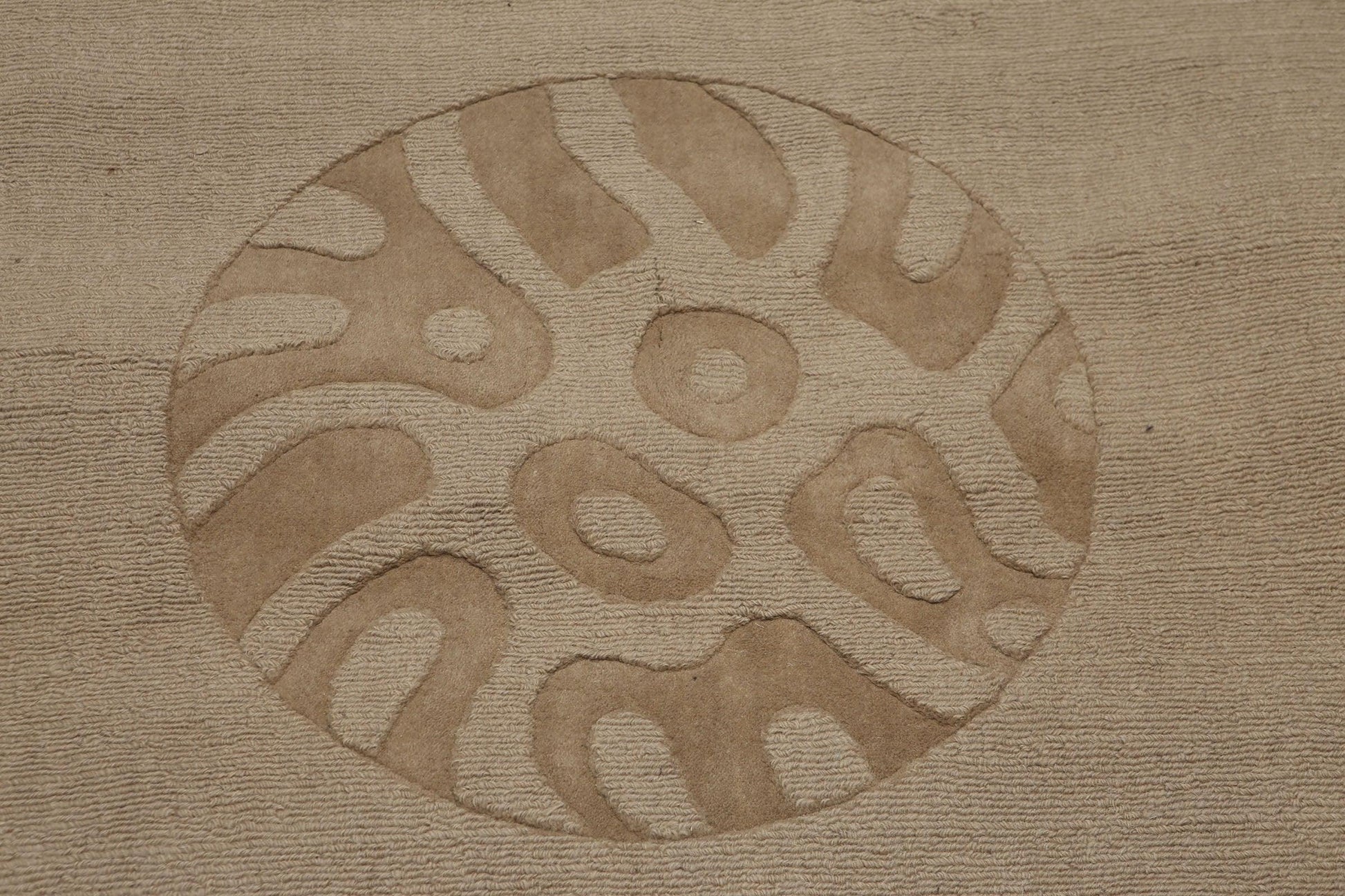 6'8" x 8'3" Handmade 100% Wool Modern Area rug Camel-4