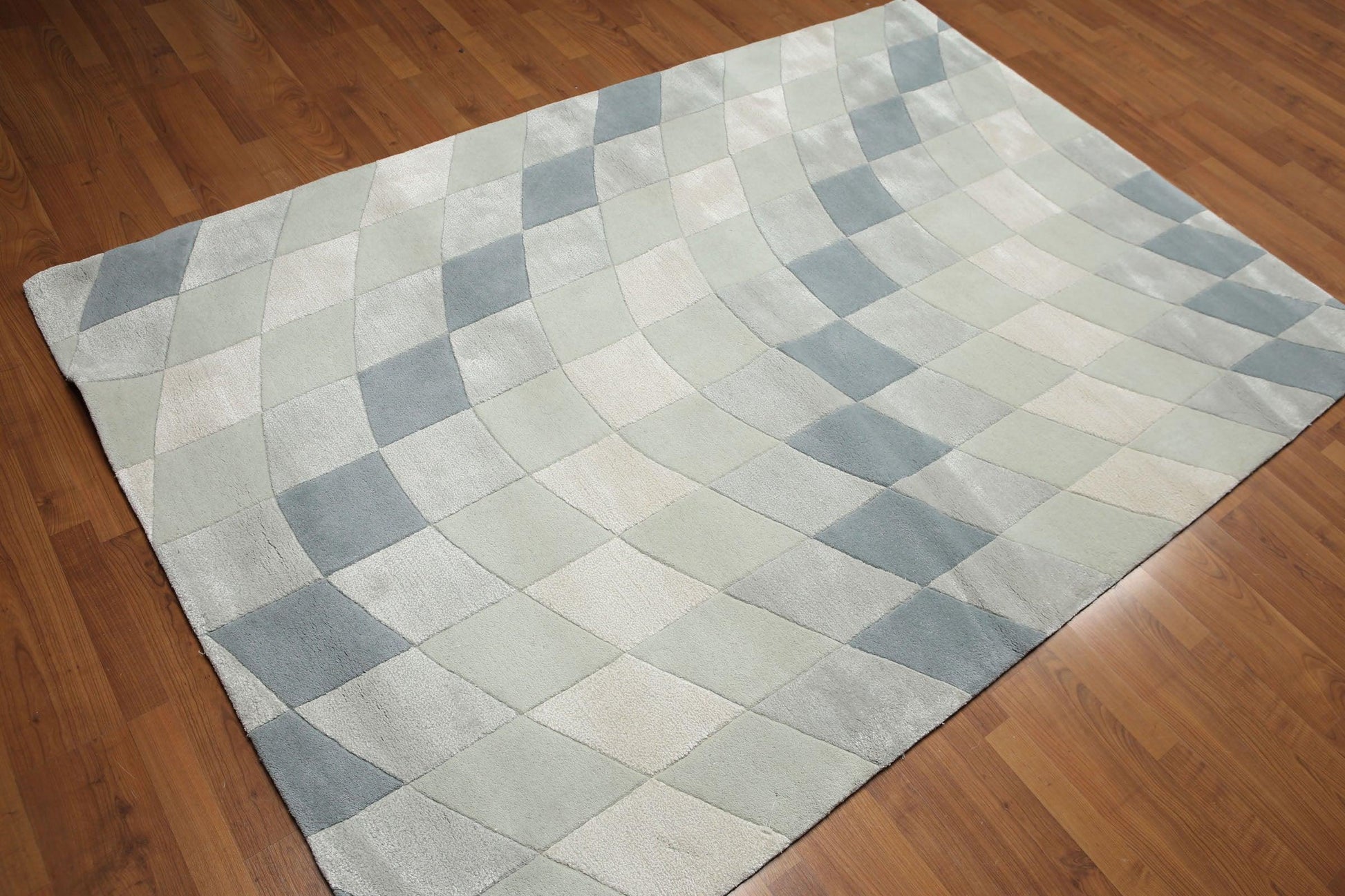 5' x 7'6" Handmade Modern Area rug Wool & viscose Sea foam-1