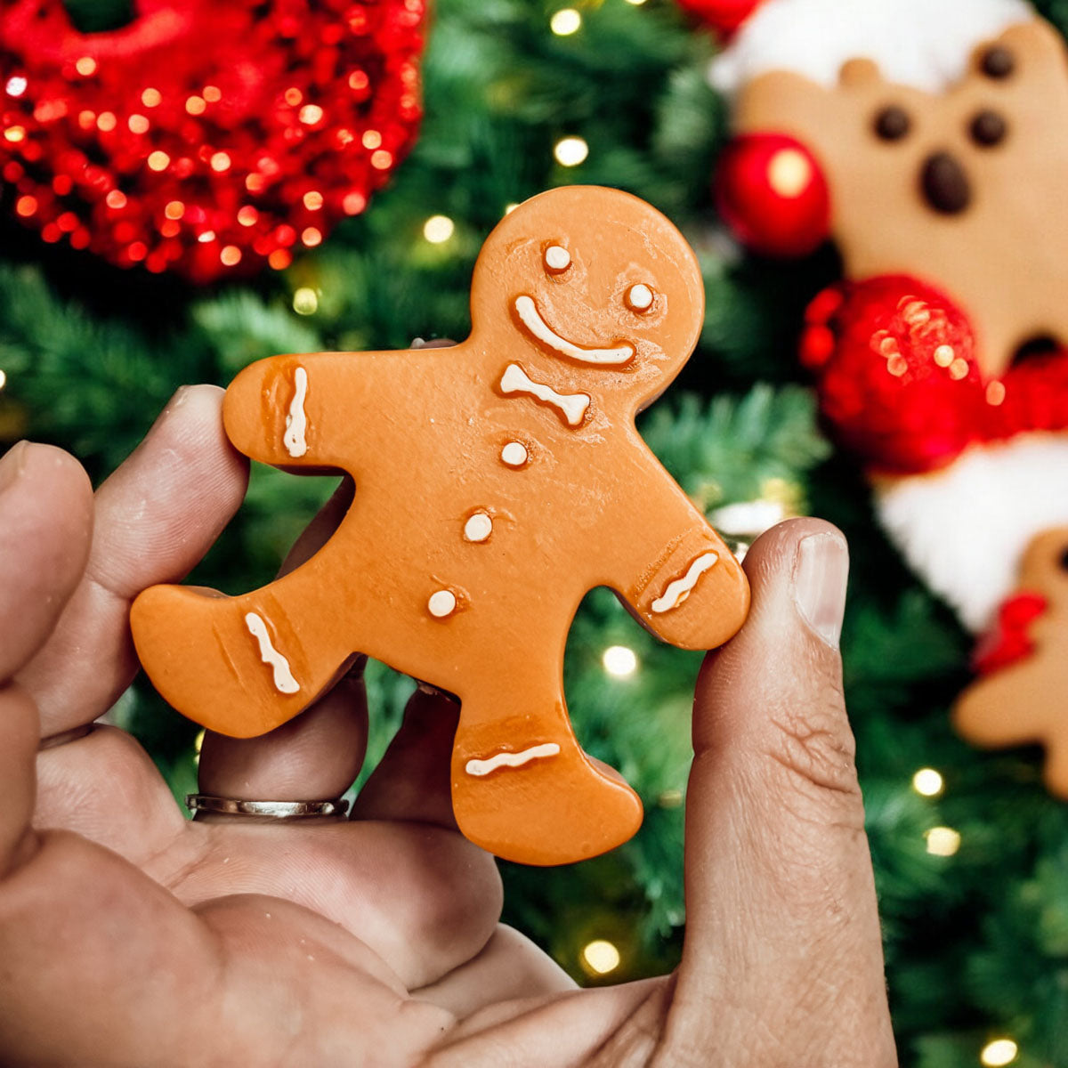 Gingerbread Man Candle-2