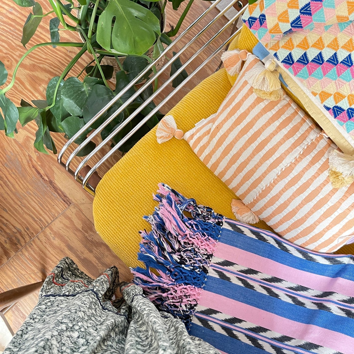 Antigua Pillow - Peach