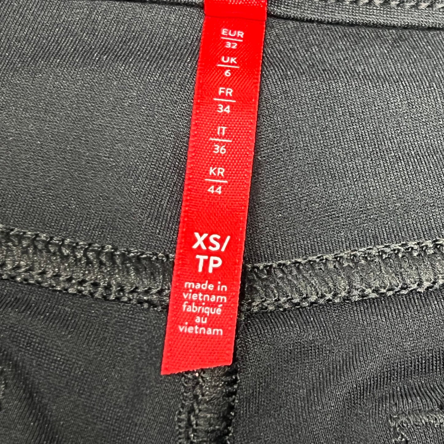 SPANX 4-Pocket Skinny in Ponte Women's Sz XS / TP  Black 20202R (New)