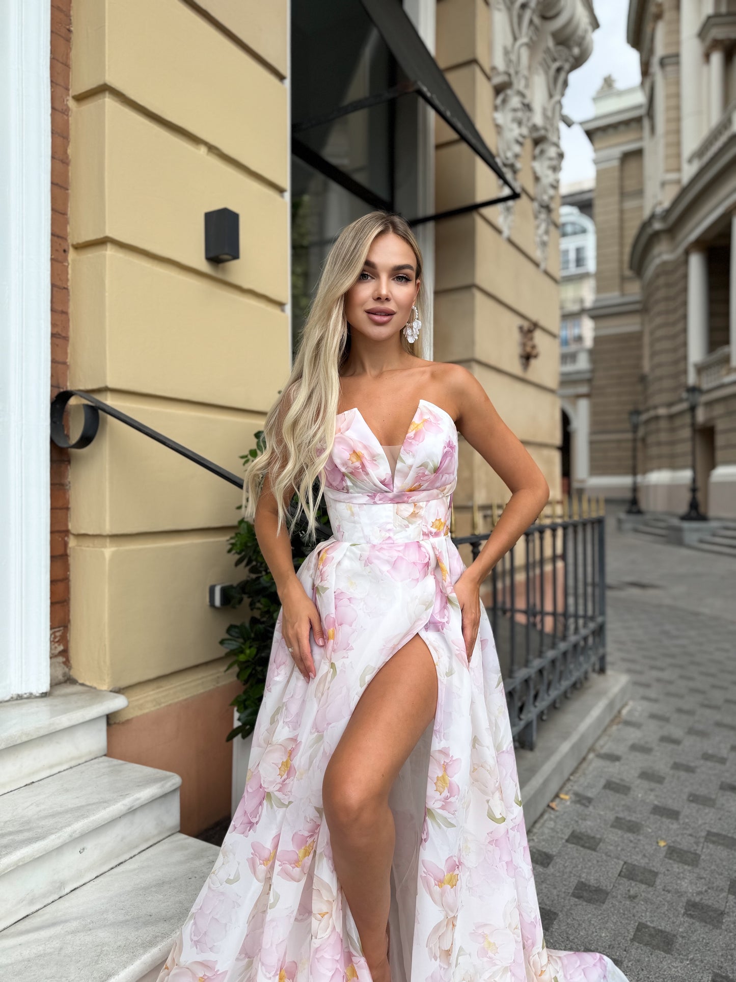 Floral corset dress with pockets