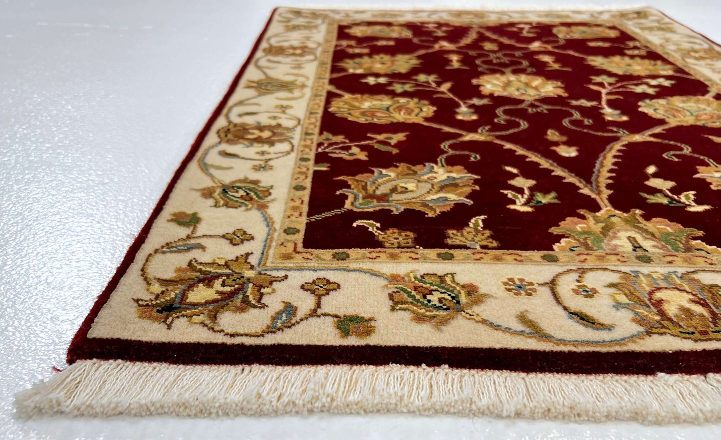 Wool w. silk Kumkapi red/ivo 2x3-2