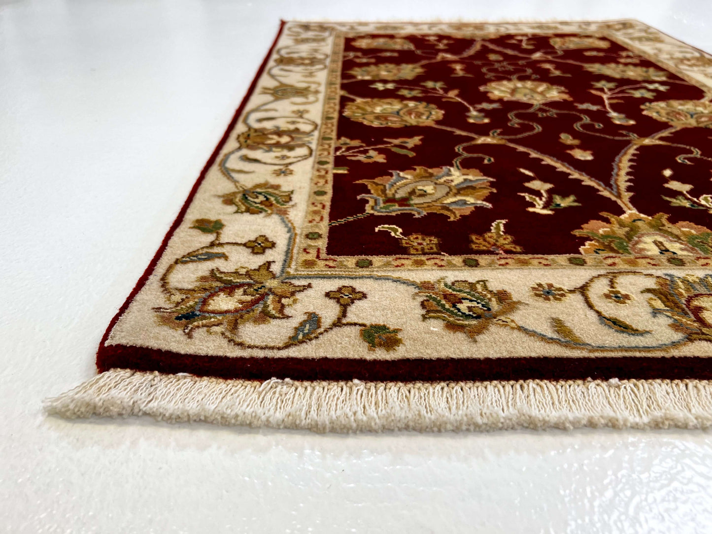 Wool w. silk Kumkapi red/ivo 2x3-2