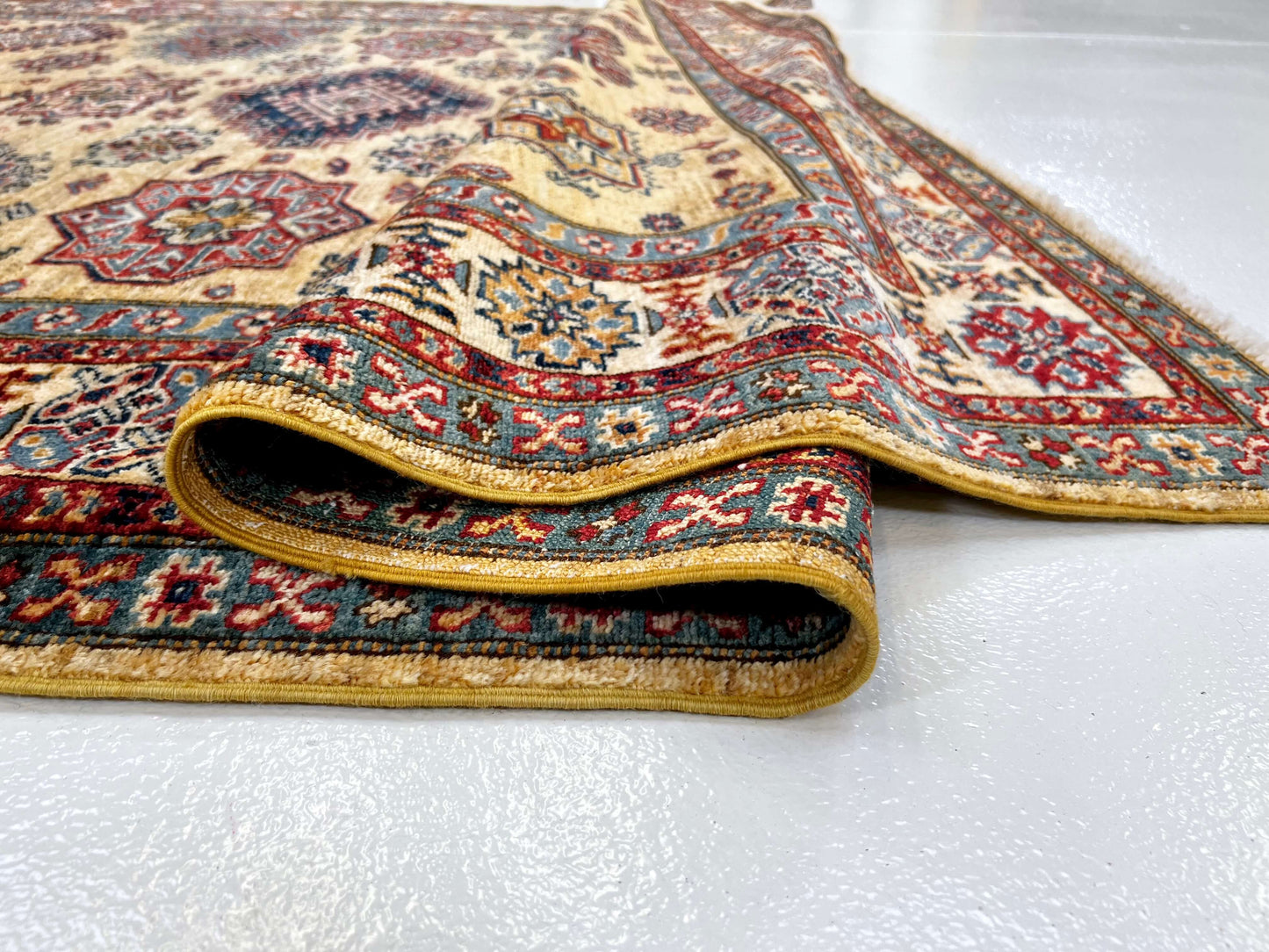 Super Kazak (5'08"x7'11") gold/ivory-4