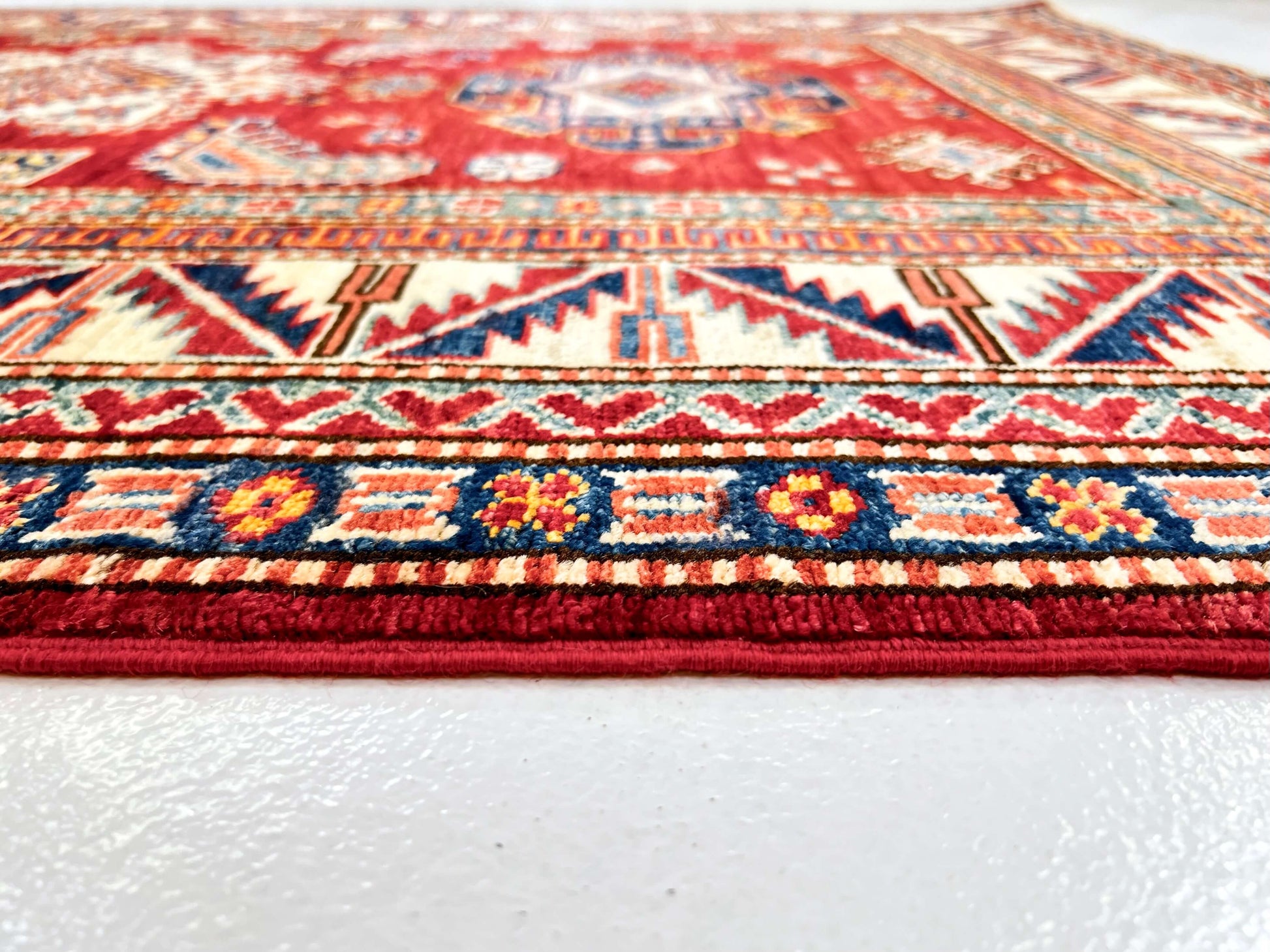 Super Kazak 4'00"x5'11" red/ivo-3