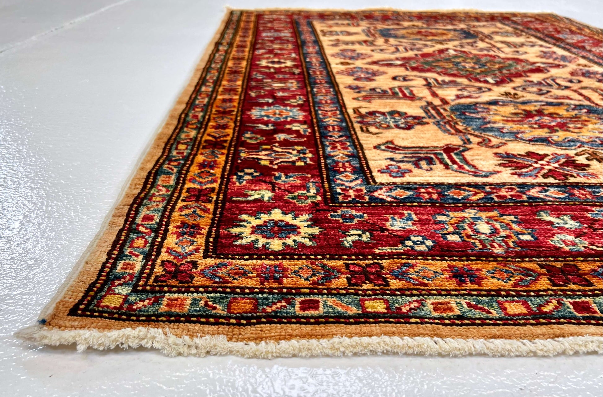 Super Kazak red/ivory 3'04"x4'08"-2