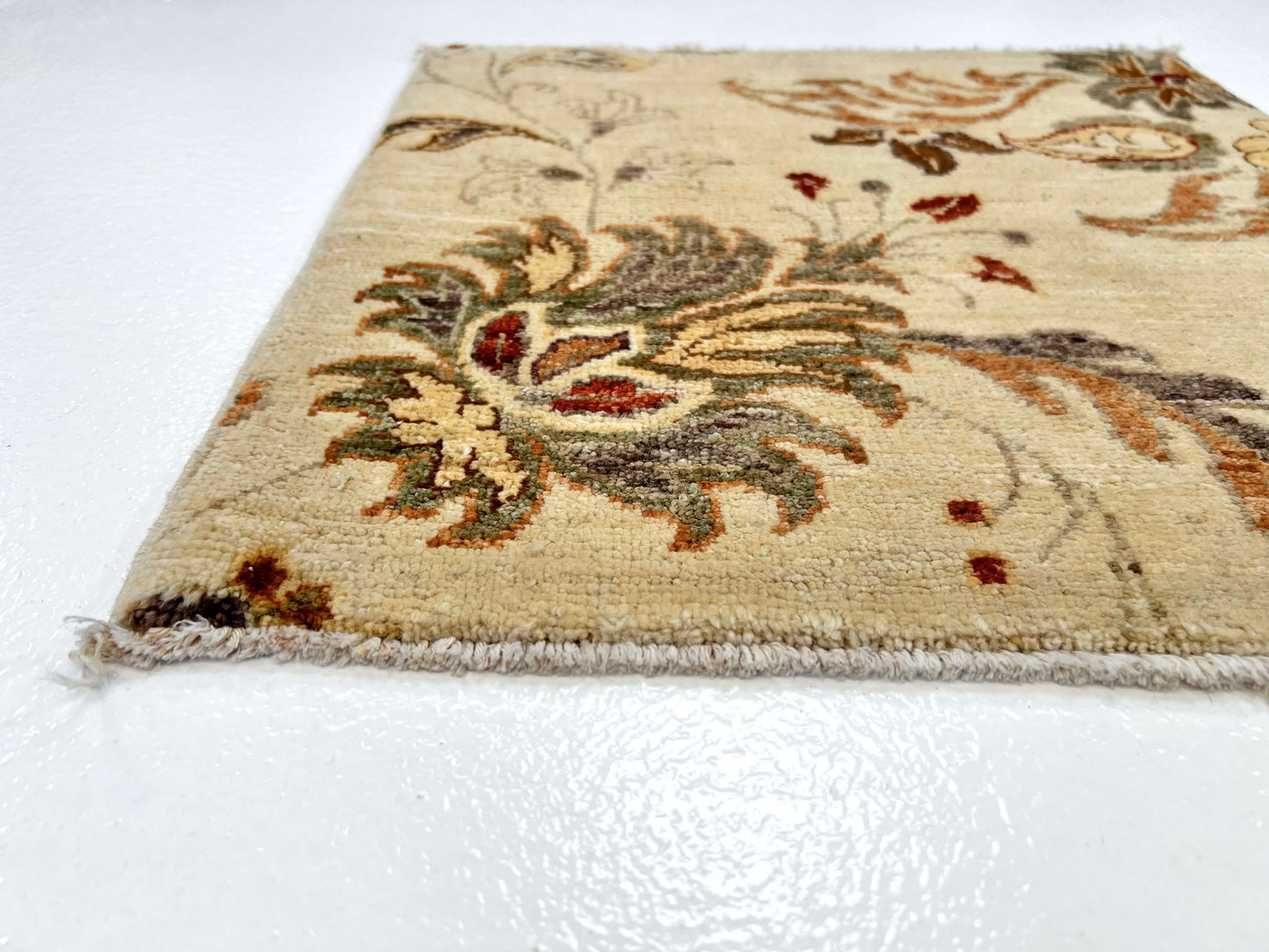 Vegetable-Dye with Silk Accents (18" square) ivory-1
