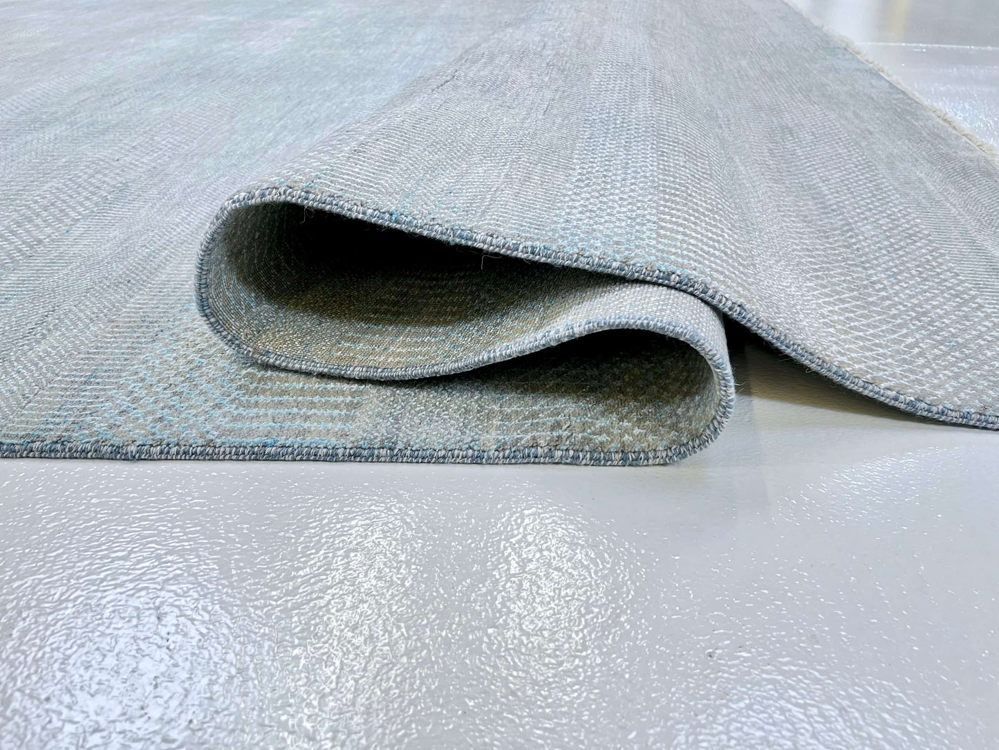 Durva/Grass Design (9'01"x12'02") lt.blue/gray-4