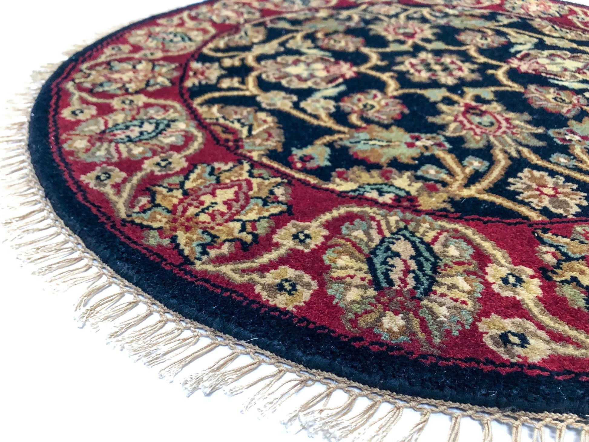 Indo-Persian blk/dkred 3' Round-1