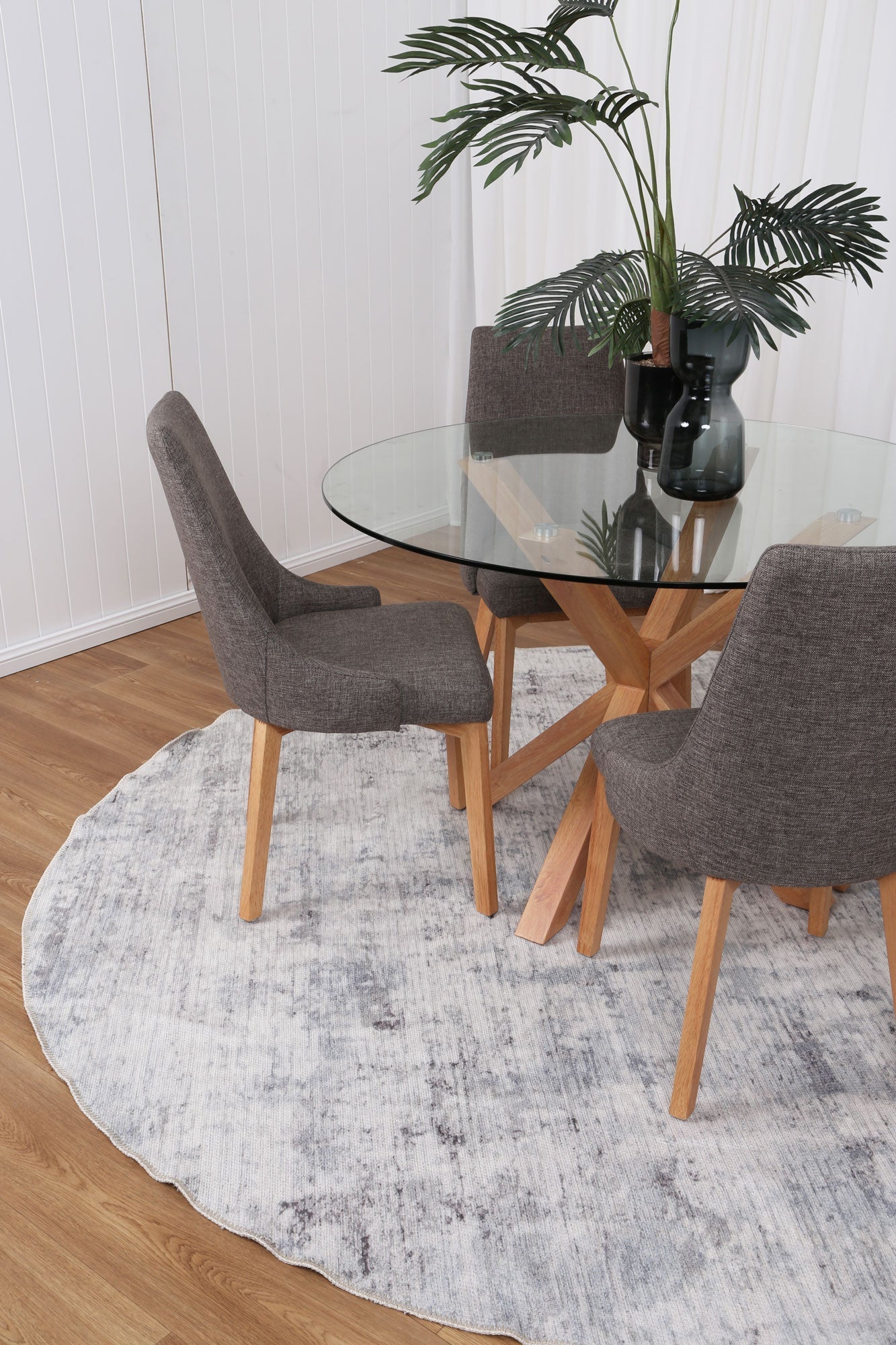 Abstract Evalina in Grey : Round Rug-1