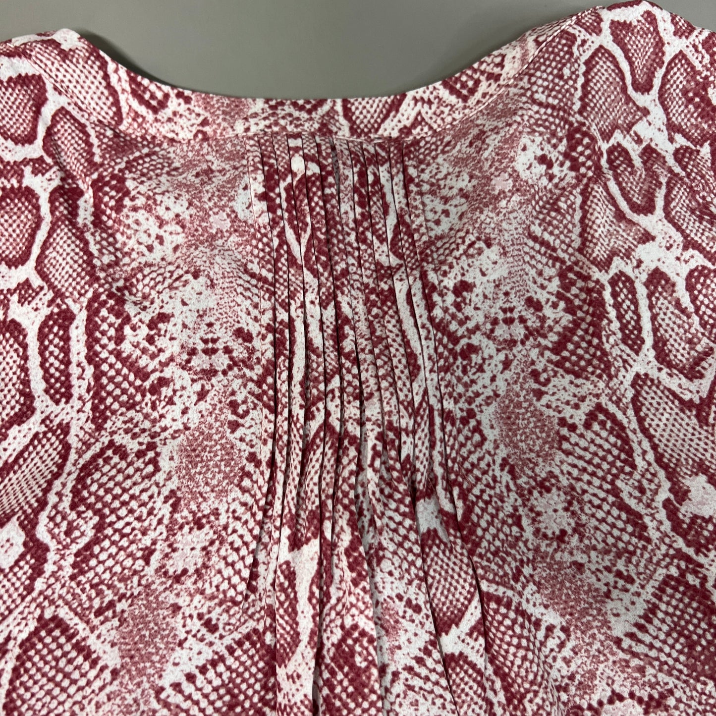 CHELSEA & THEODORE Sleeveless Blouse Women's Size XL Pink Python 2165072 (NEW)