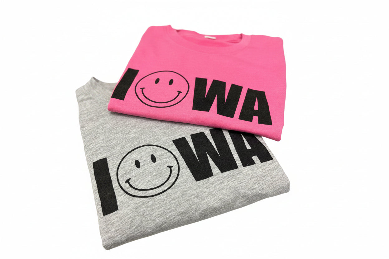 IOWA Smiley Face (Black Print) Crew Neck Softstyle Tee - Game Day Tee
Iowa Smiley Face Boutique Style Tee
100% combed and ring spun cotton
Unisex sizing, retail fit