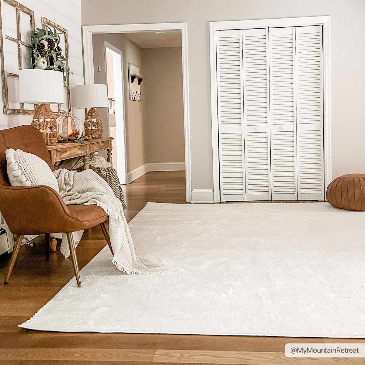 Judy White Washable Area Rug-0