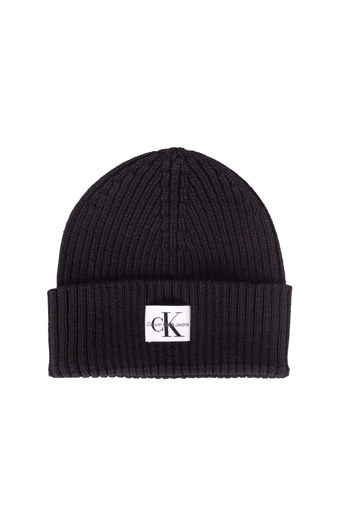 CALVIN KLEIN JEANS - Women's ribbed beanie with logo patch-2