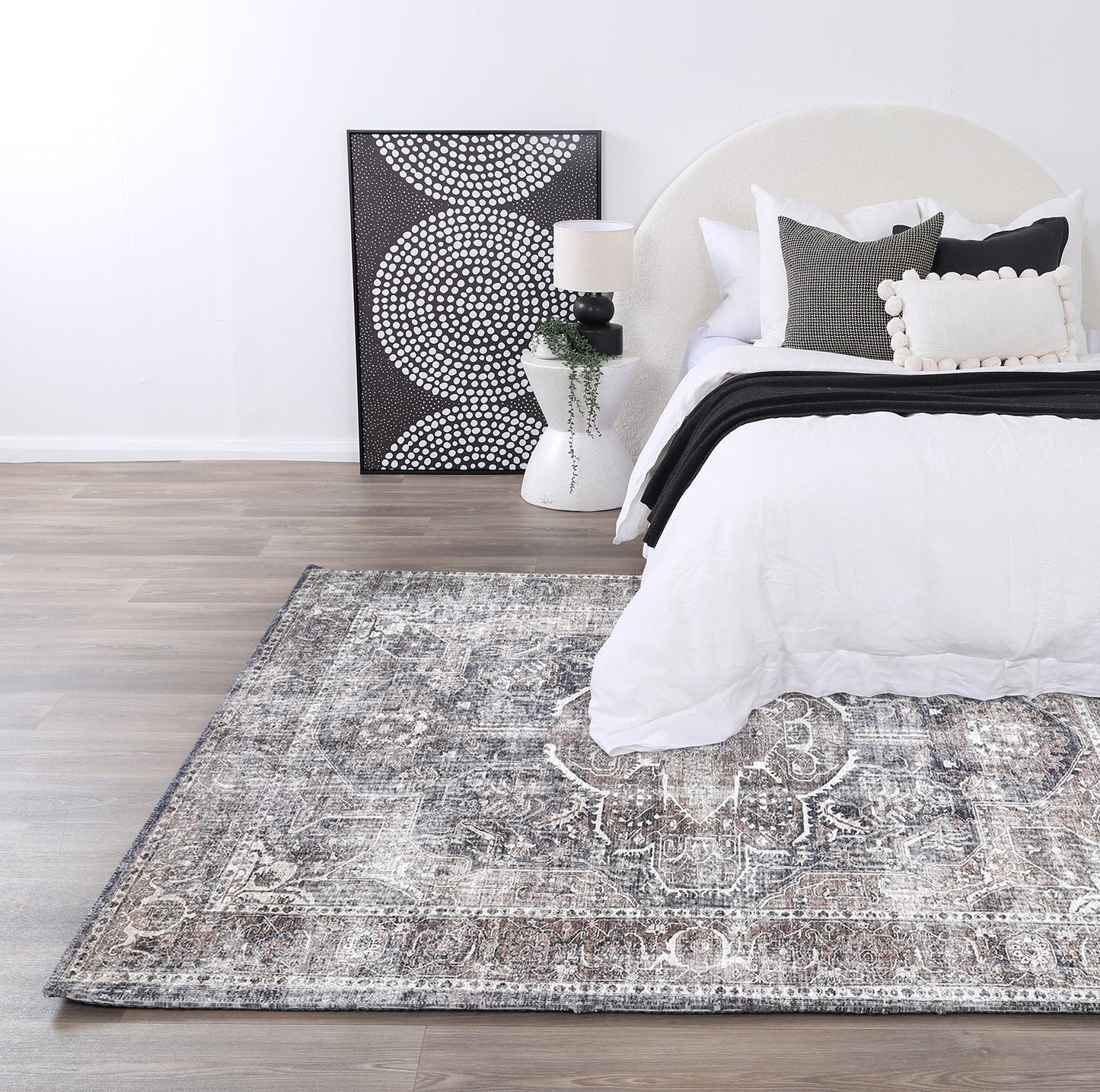 Distressed Vintage Kendra Ash in Grey Rug-2