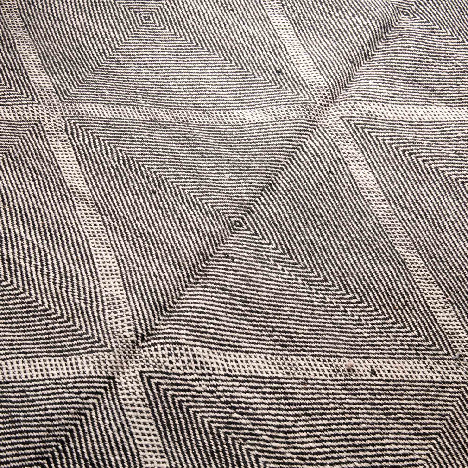 Soheir - taznakht kilim rug-2