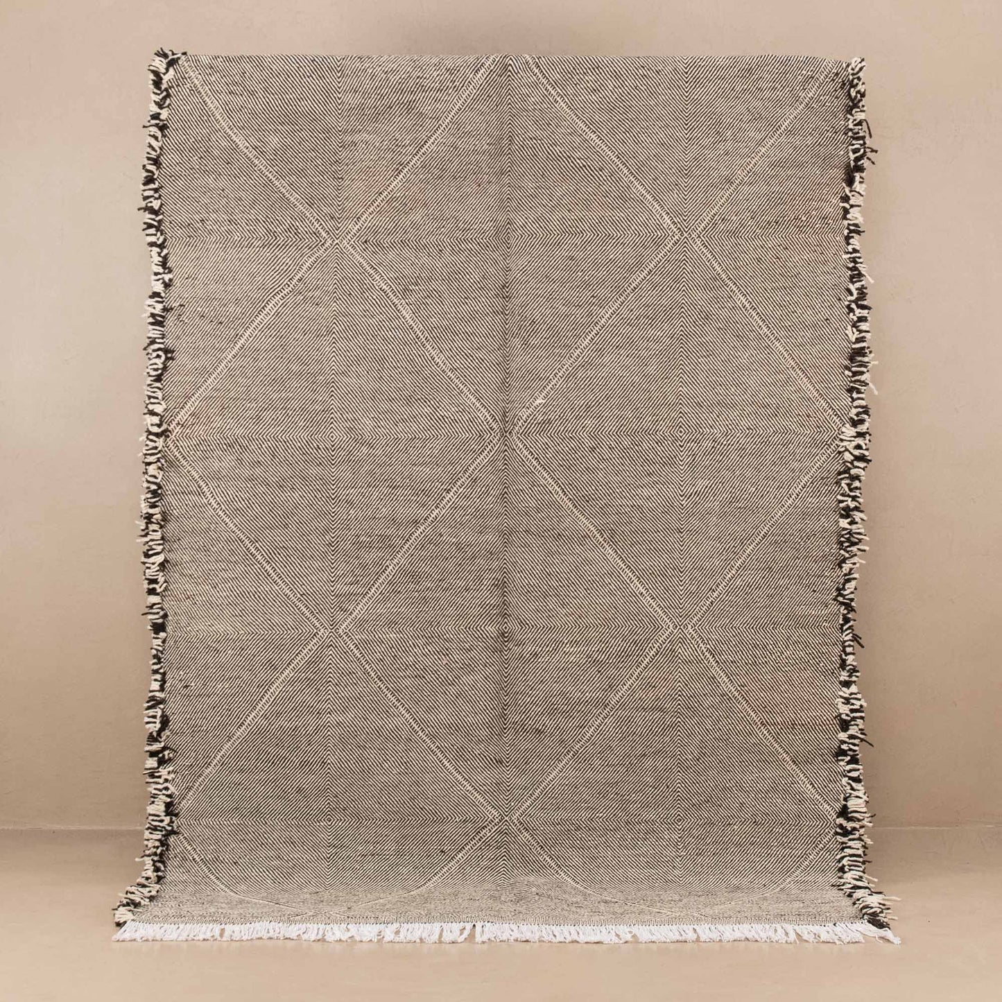 Tamemt - taznakht kilim rug-0