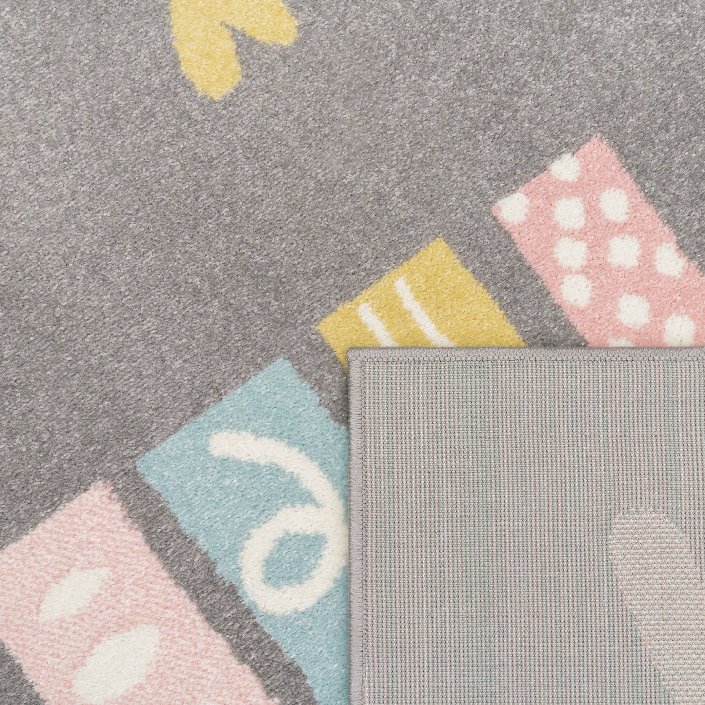 Kids Rug Nino with Rainbow and Hearts for Nursery in Grey-3