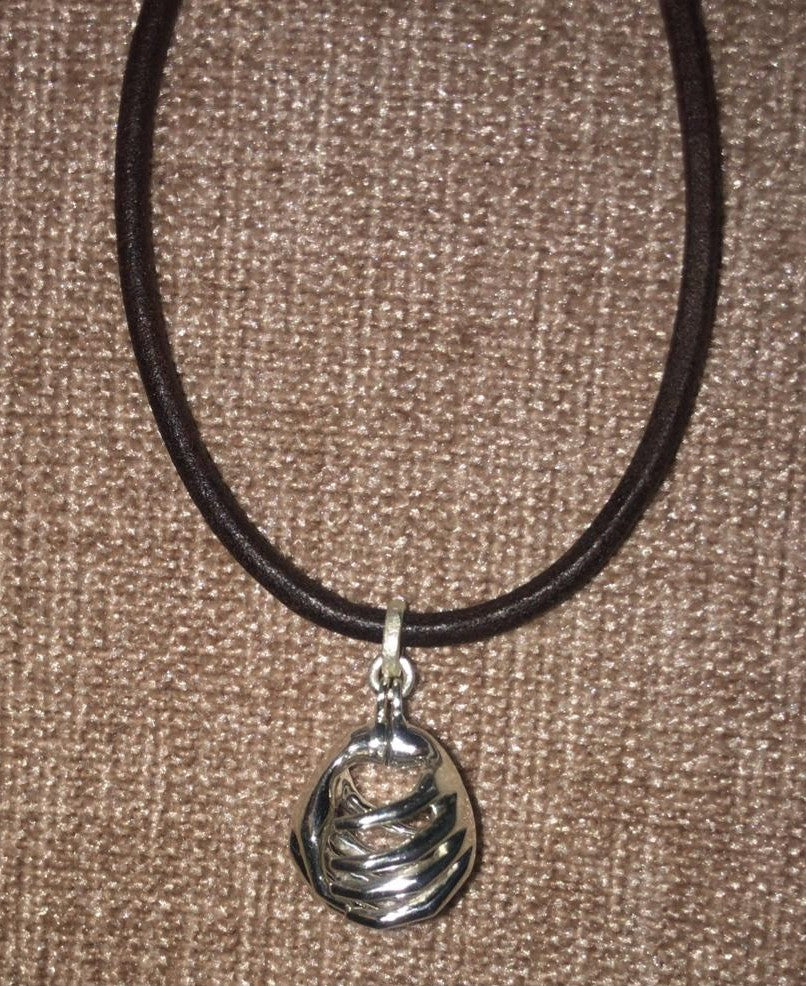Leona's Healing Hands, Locket for Crystals or Essential Oils, 14K Gold-21