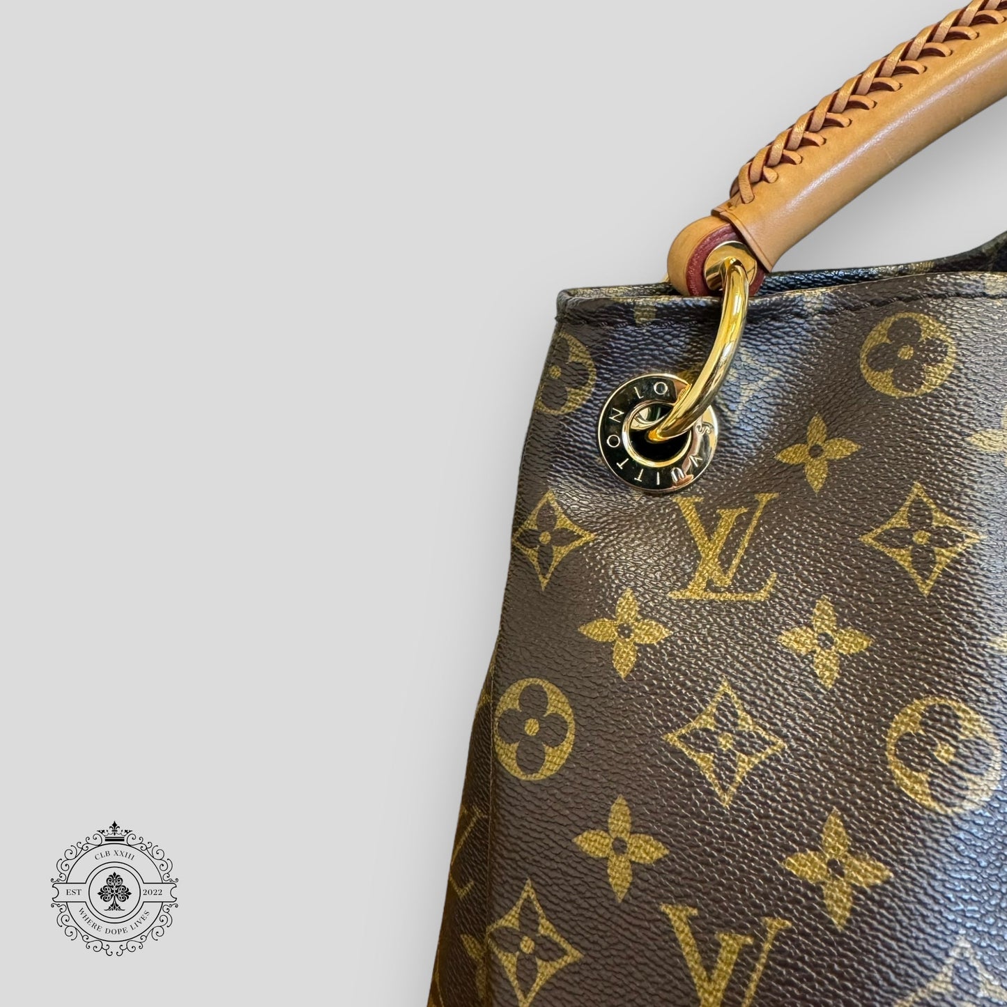 Louis Vuitton Artsy MM Handbag