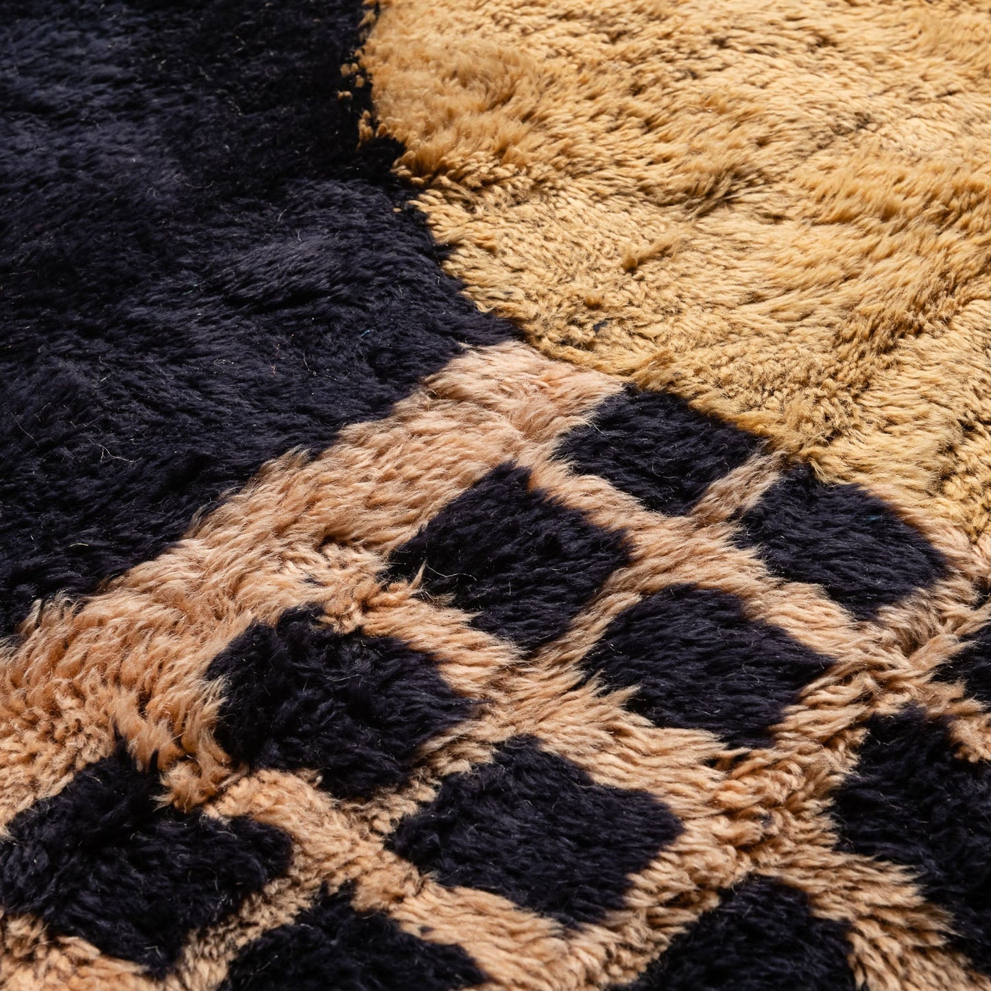 Timsal - Luxury Shag Moroccan Rug-2