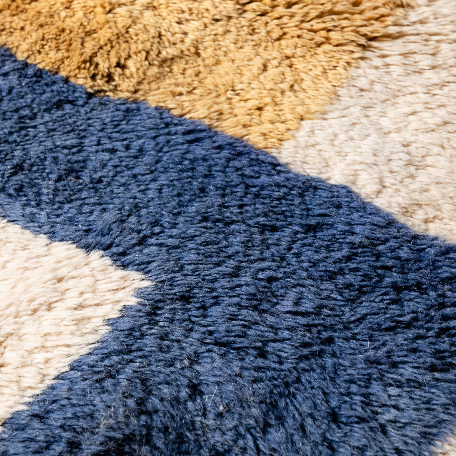 Luminary Mirage - Luxury Shag Moroccan Rug-2