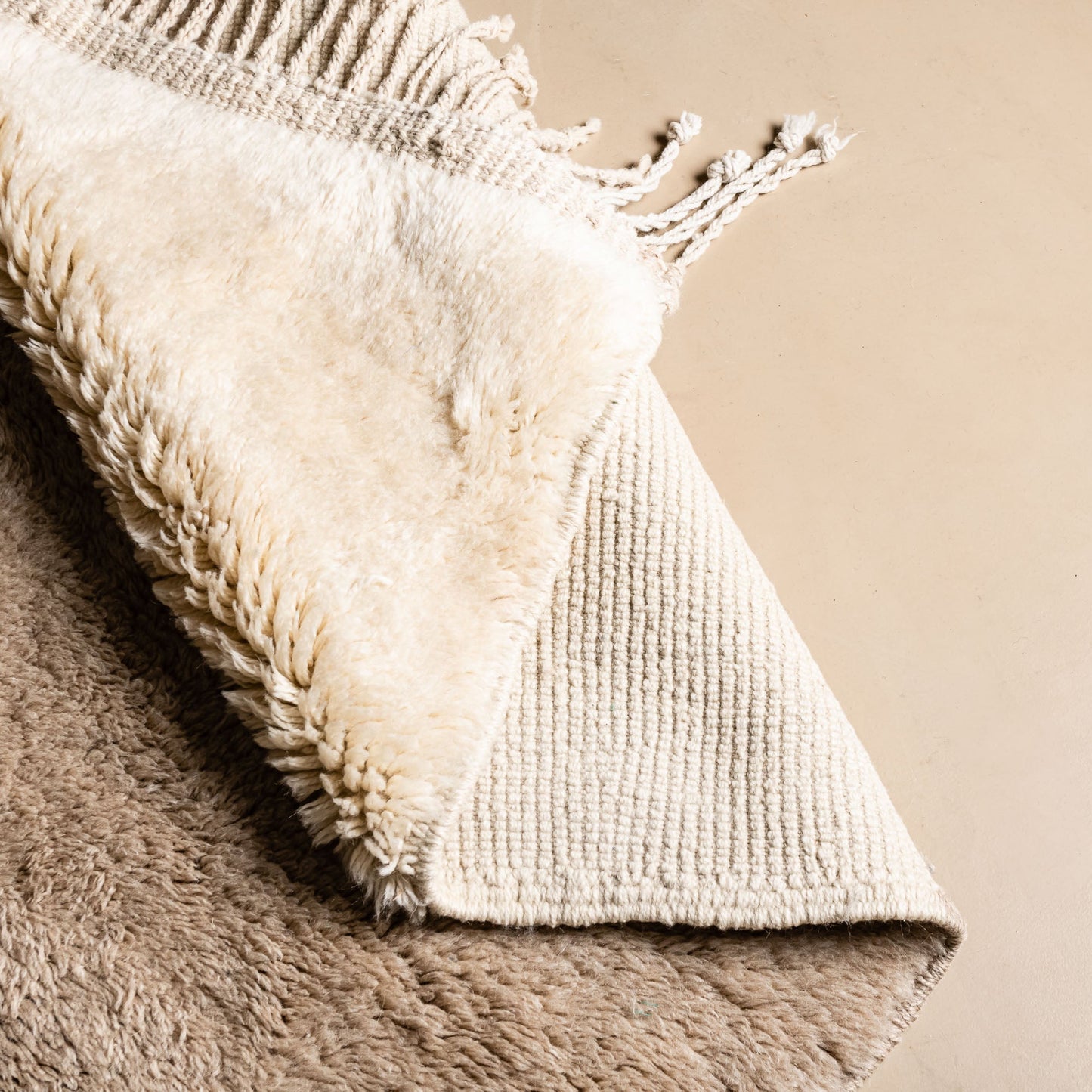 Pale Elegance - Luxury Shag Moroccan Rug-3