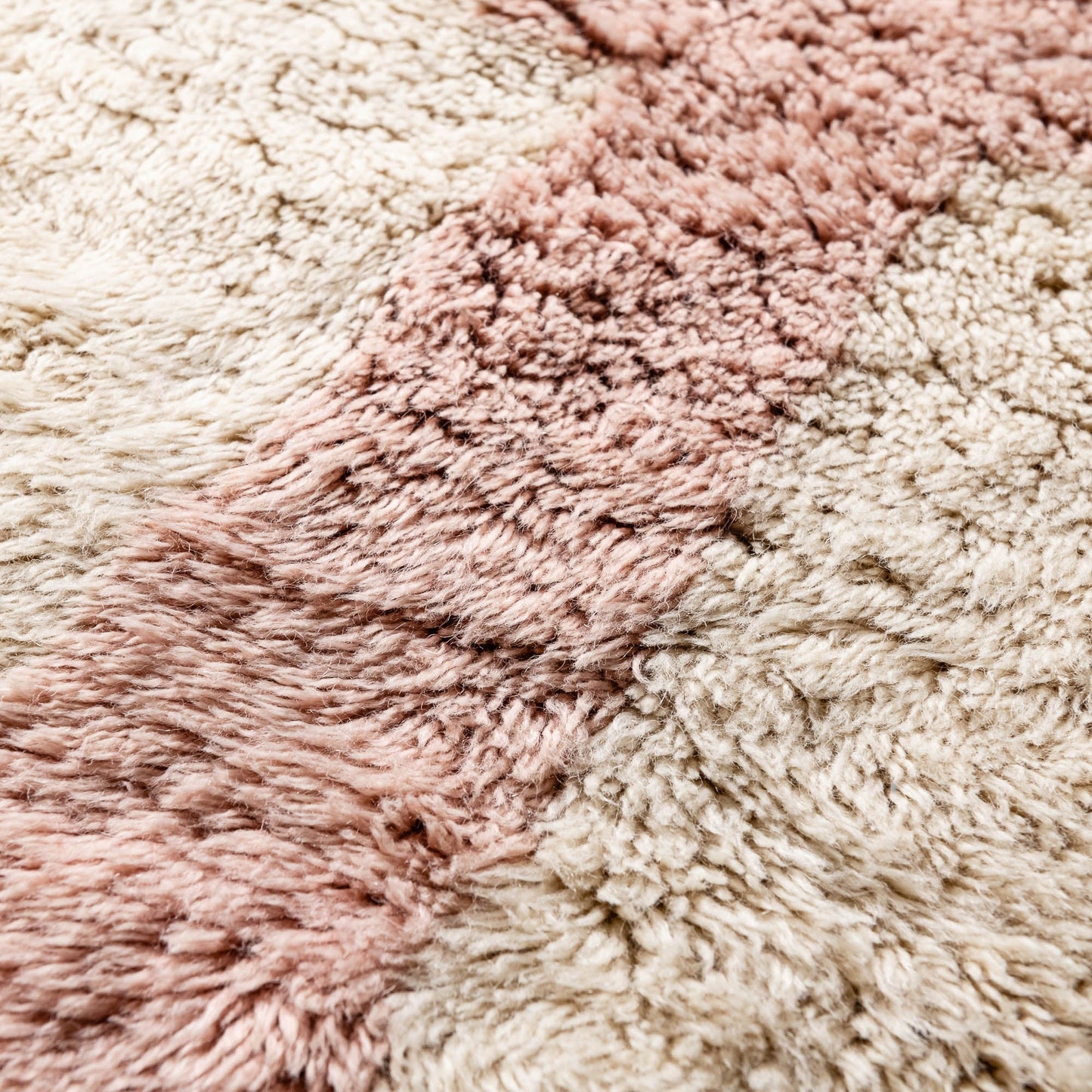 Soft Echoes - Luxury Shag Moroccan Rug-2