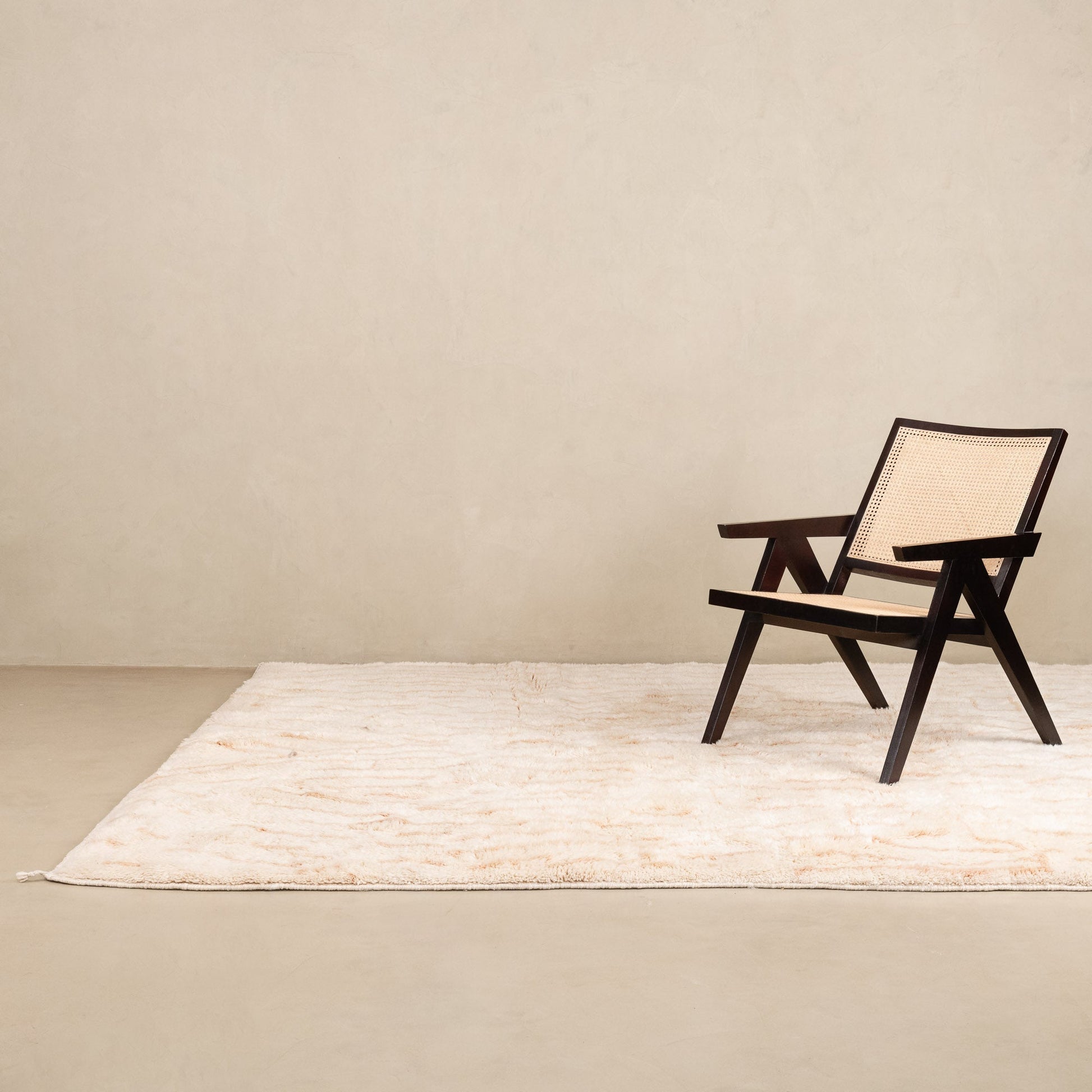 Sandscribe Elegance - Luxury Shag Moroccan Rug-1