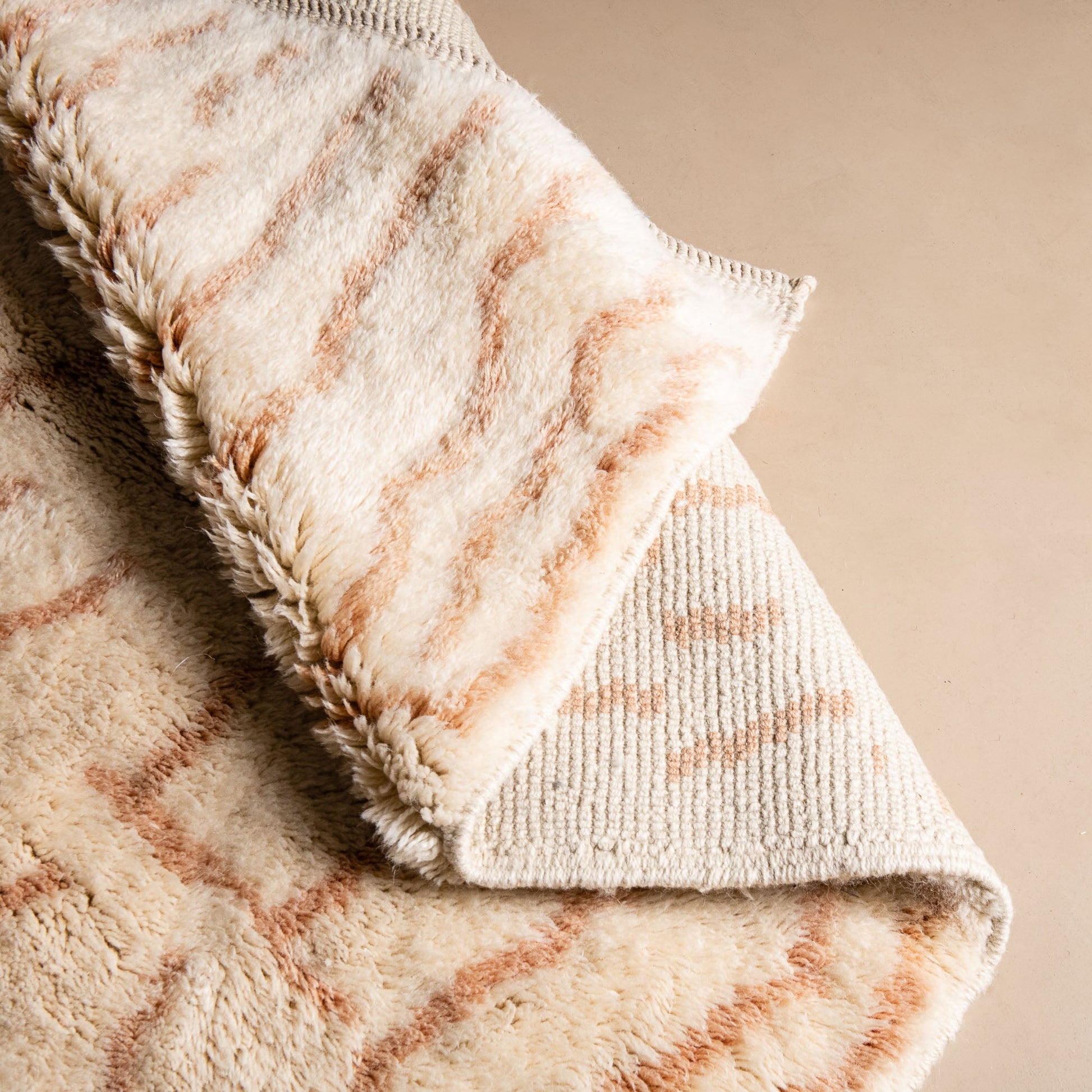 Sandscribe Elegance - Luxury Shag Moroccan Rug-3