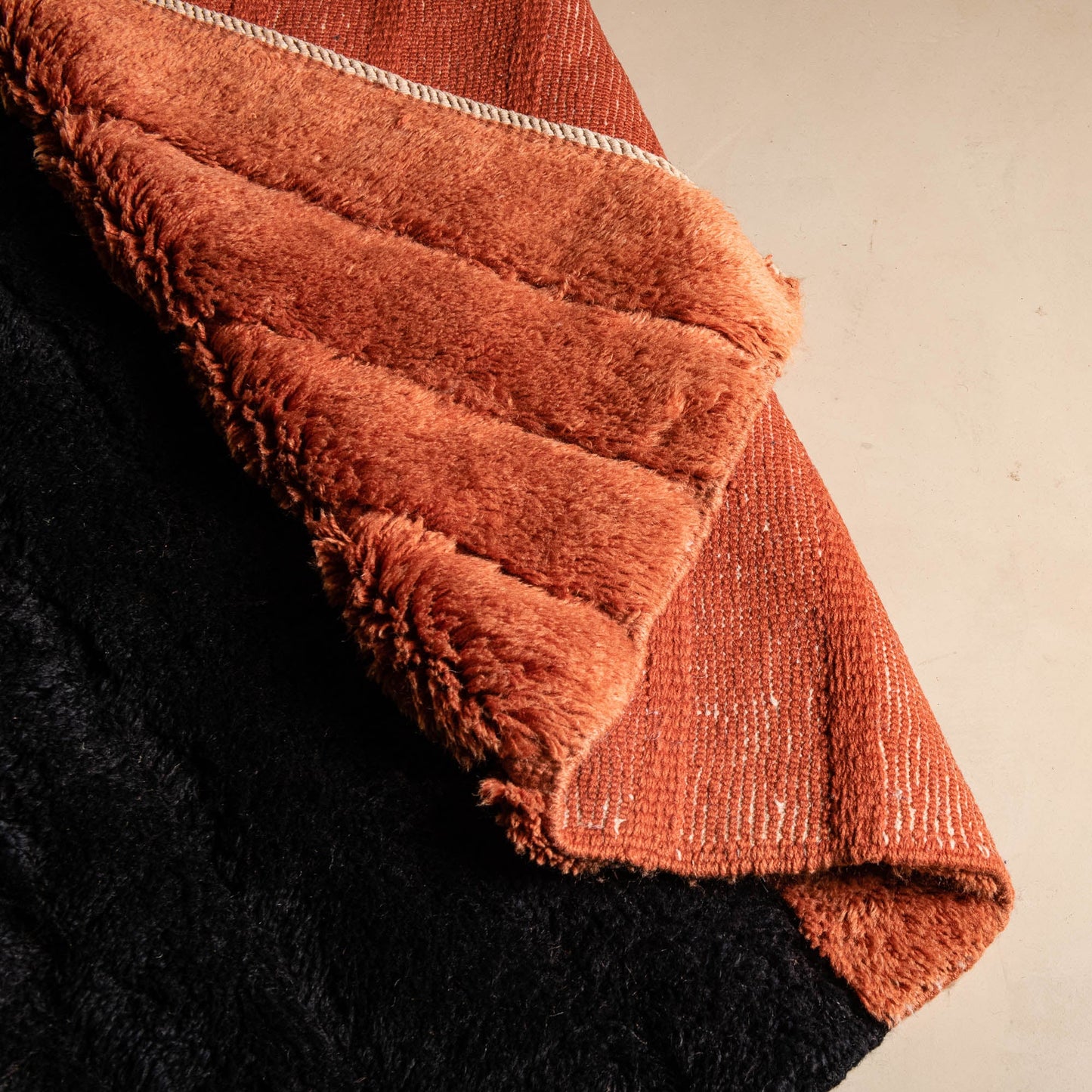 Aberkan - Luxury Shag Moroccan Rug-3