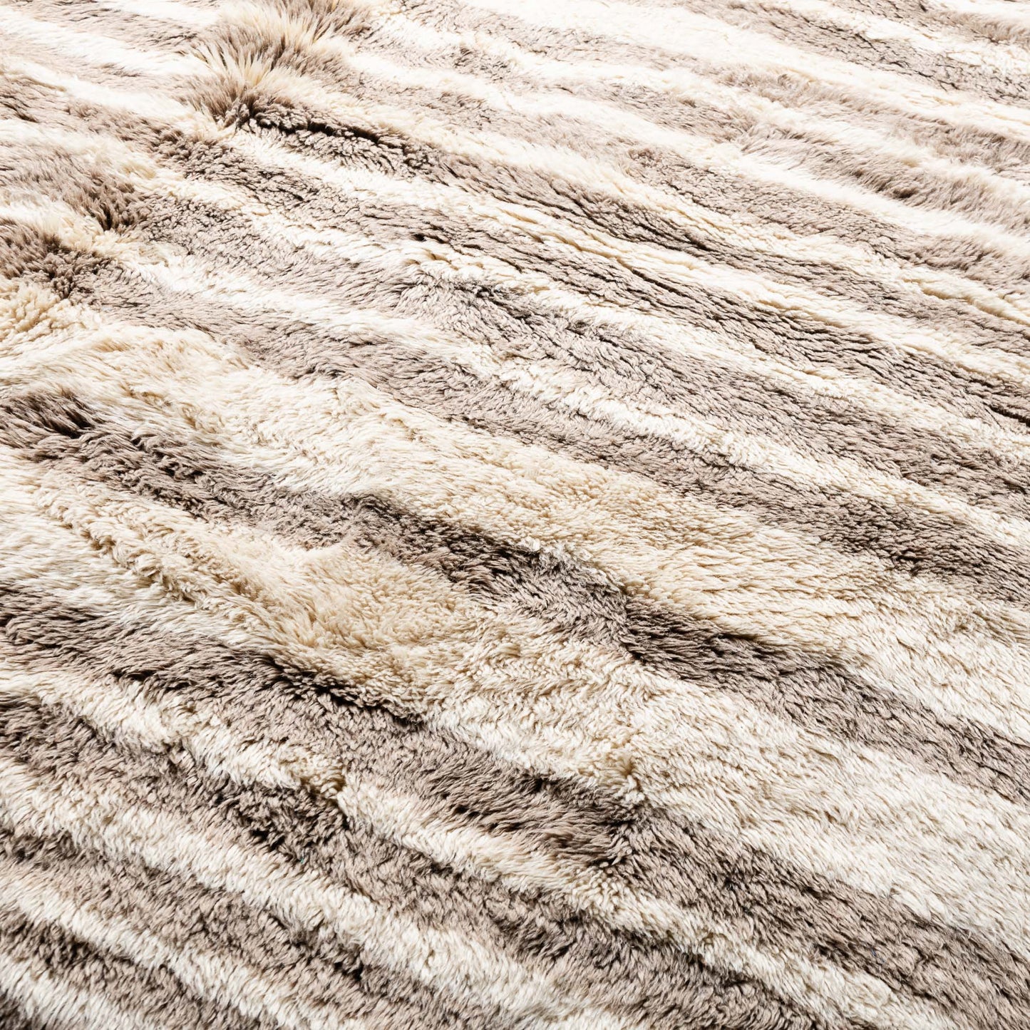 Shimmering Sands - Luxury Shag Moroccan Rug-2