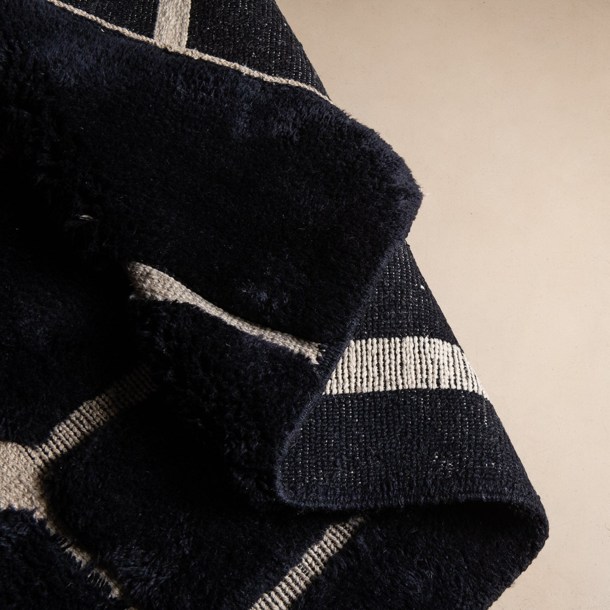 Heart Beat - Luxury Shag Moroccan Rug-3