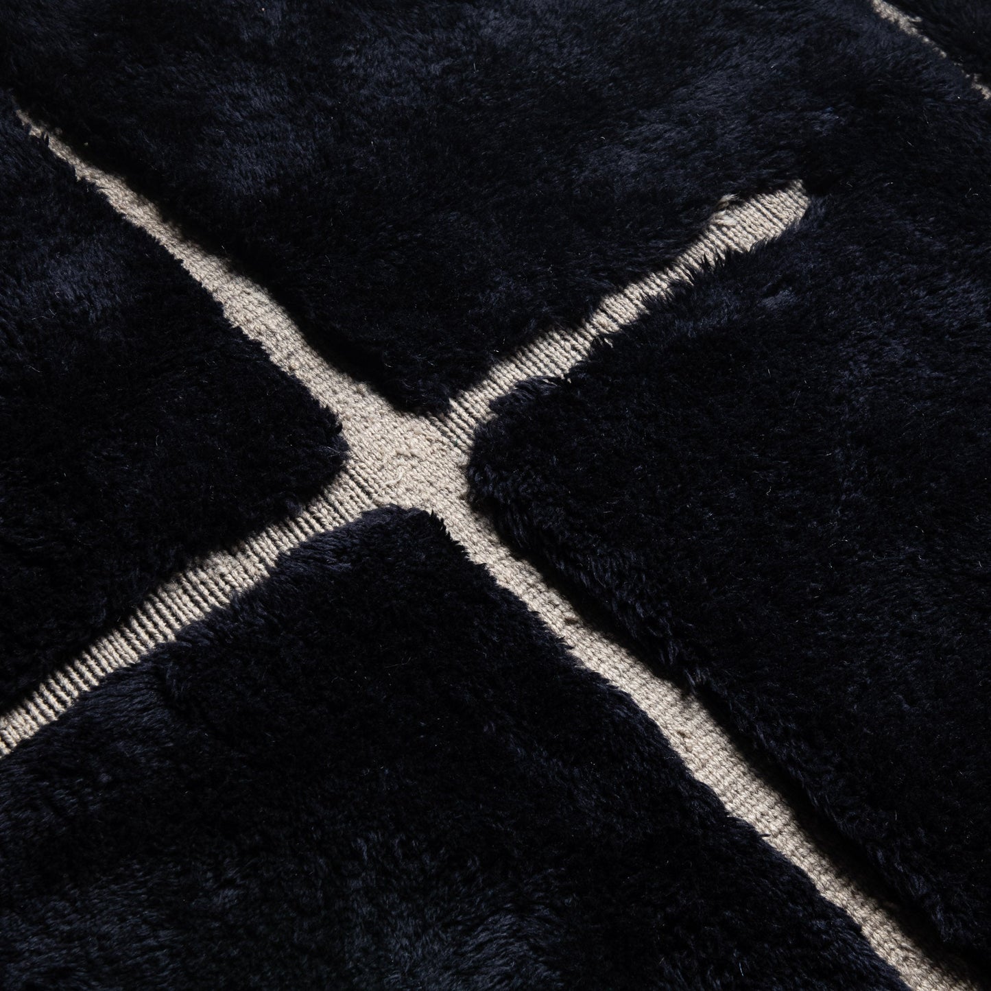 Heart Beat - Luxury Shag Moroccan Rug-2