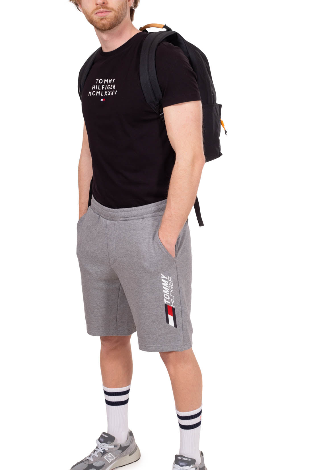 TOMMY HILFIGER - Men's basic logo T-shirt  - Size XXL