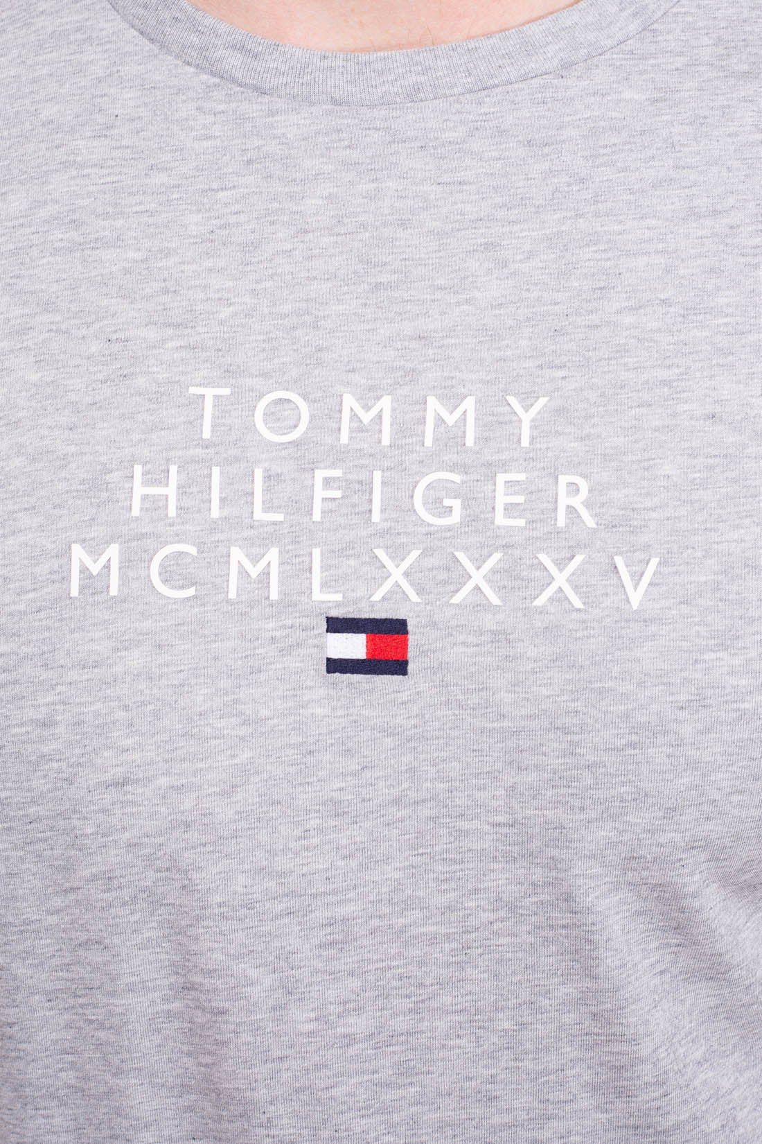TOMMY HILFIGER - Men's basic logo T-shirt  - Size XXL