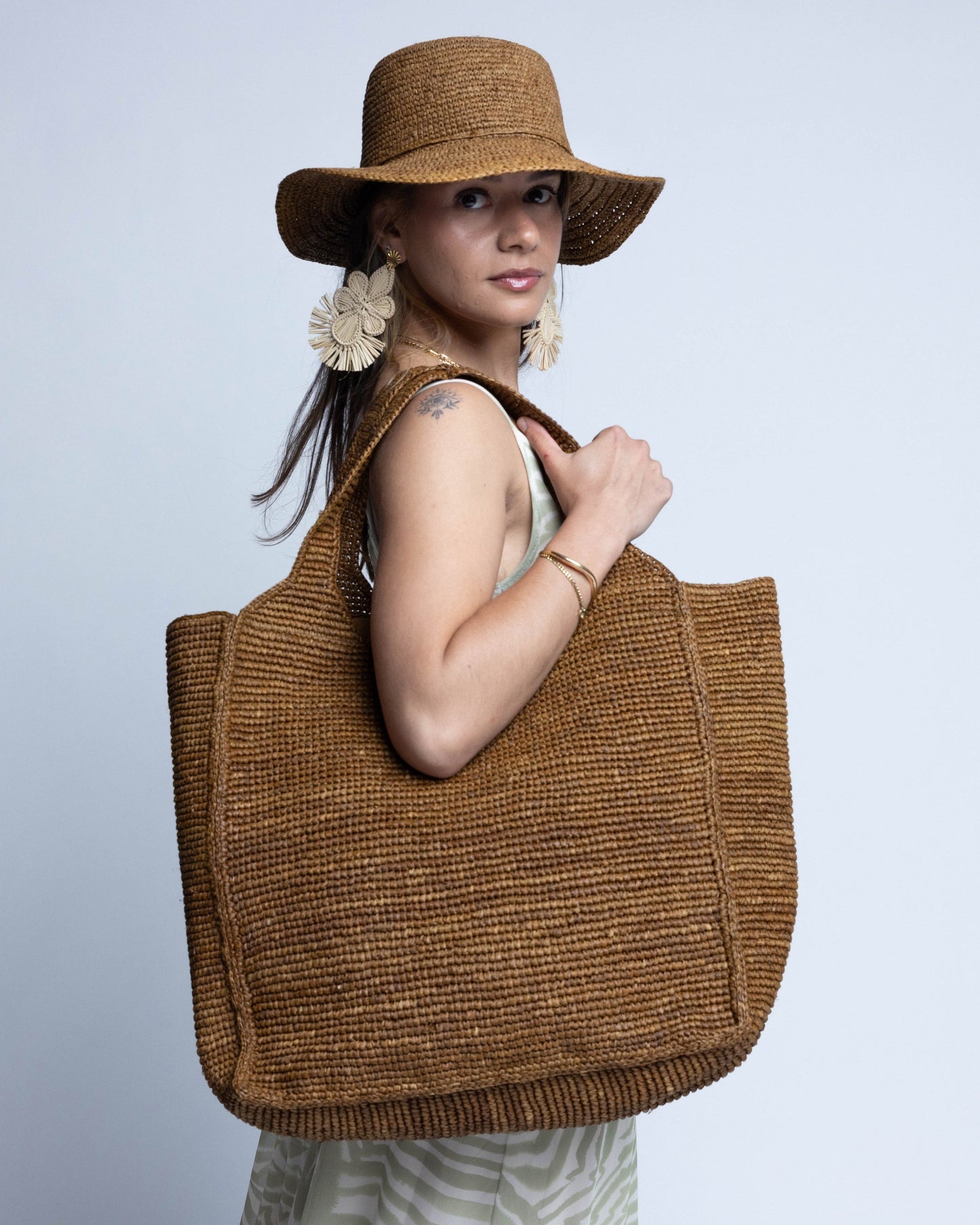 Mamie XL Crochet Raffia Straw Basket Shoulder Bag