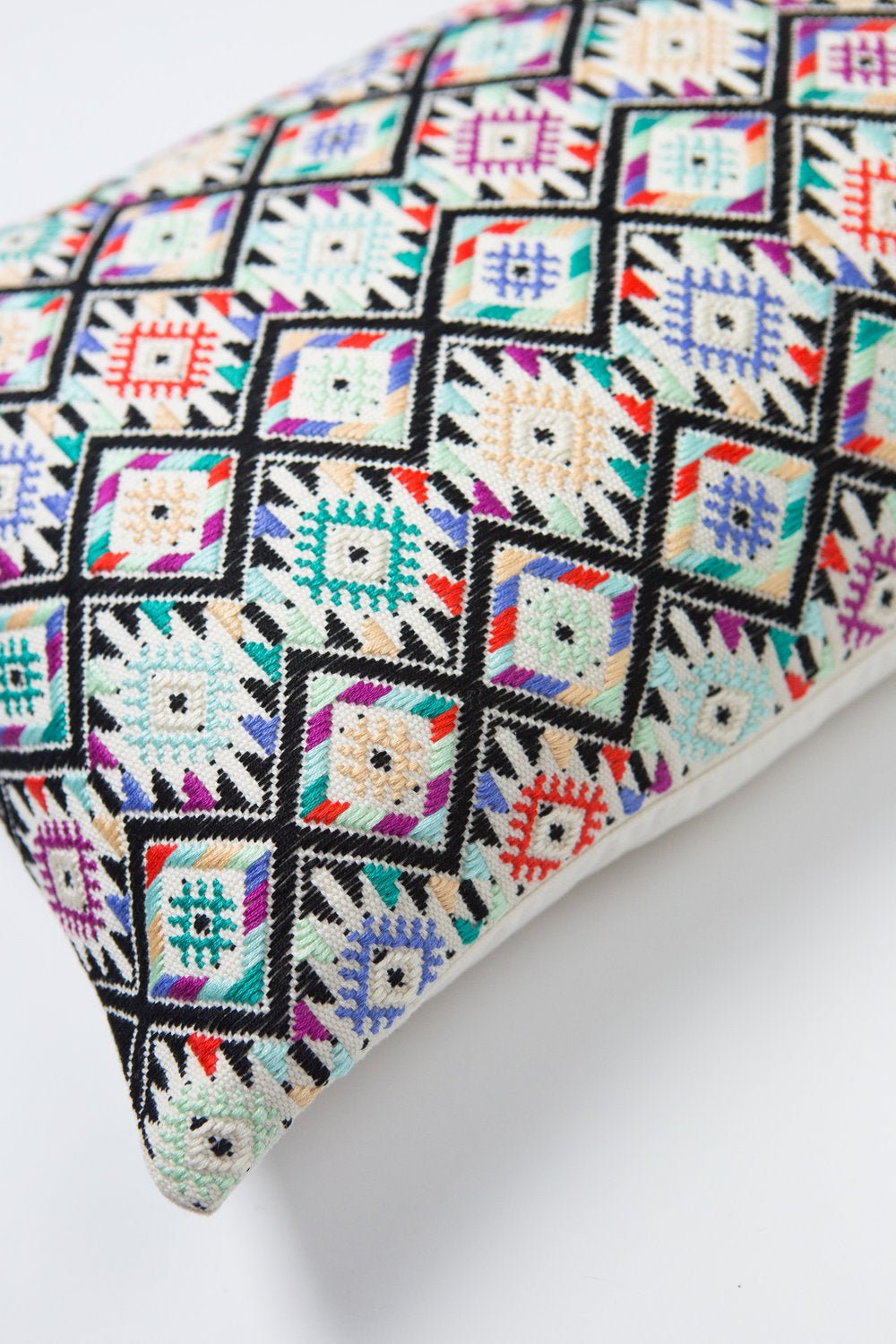 Nahuala II Pillow - Mint