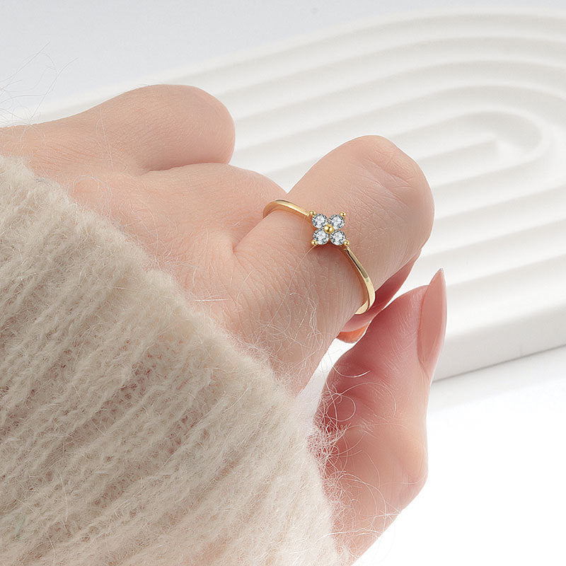 Women's Entry Lux Style Four-leaf Clover Zircon Niche Rings